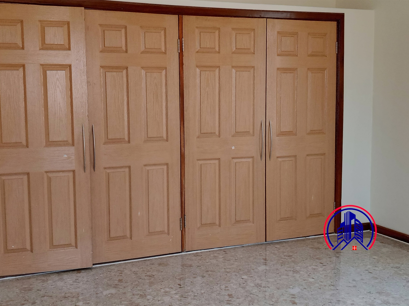 Duplex for rent in Muyenga Kampala