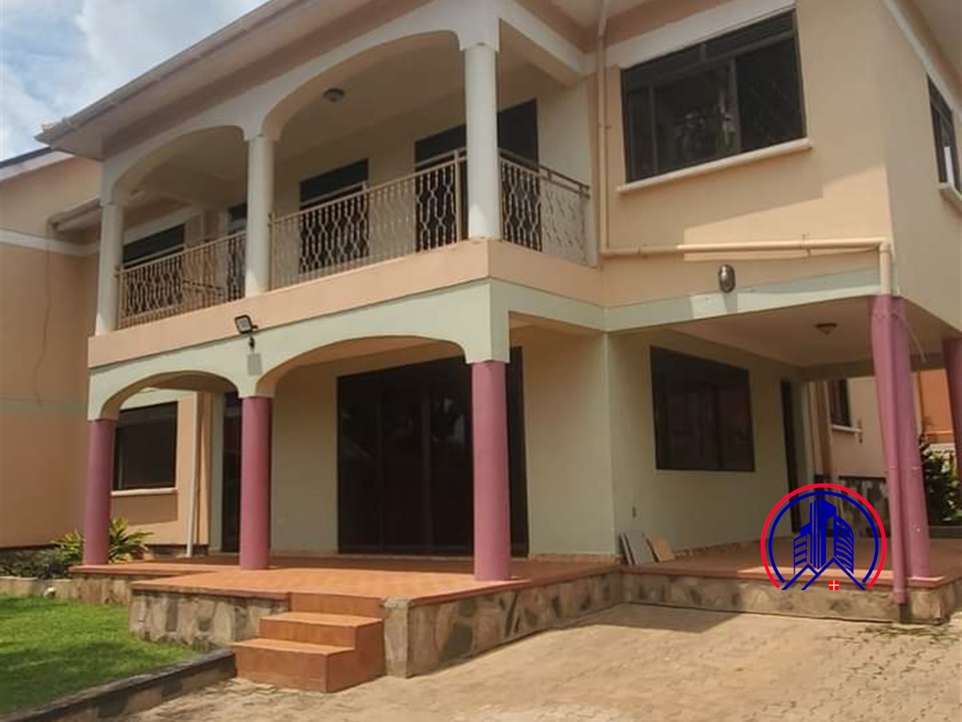 Storeyed house for rent in Muyenga Kampala