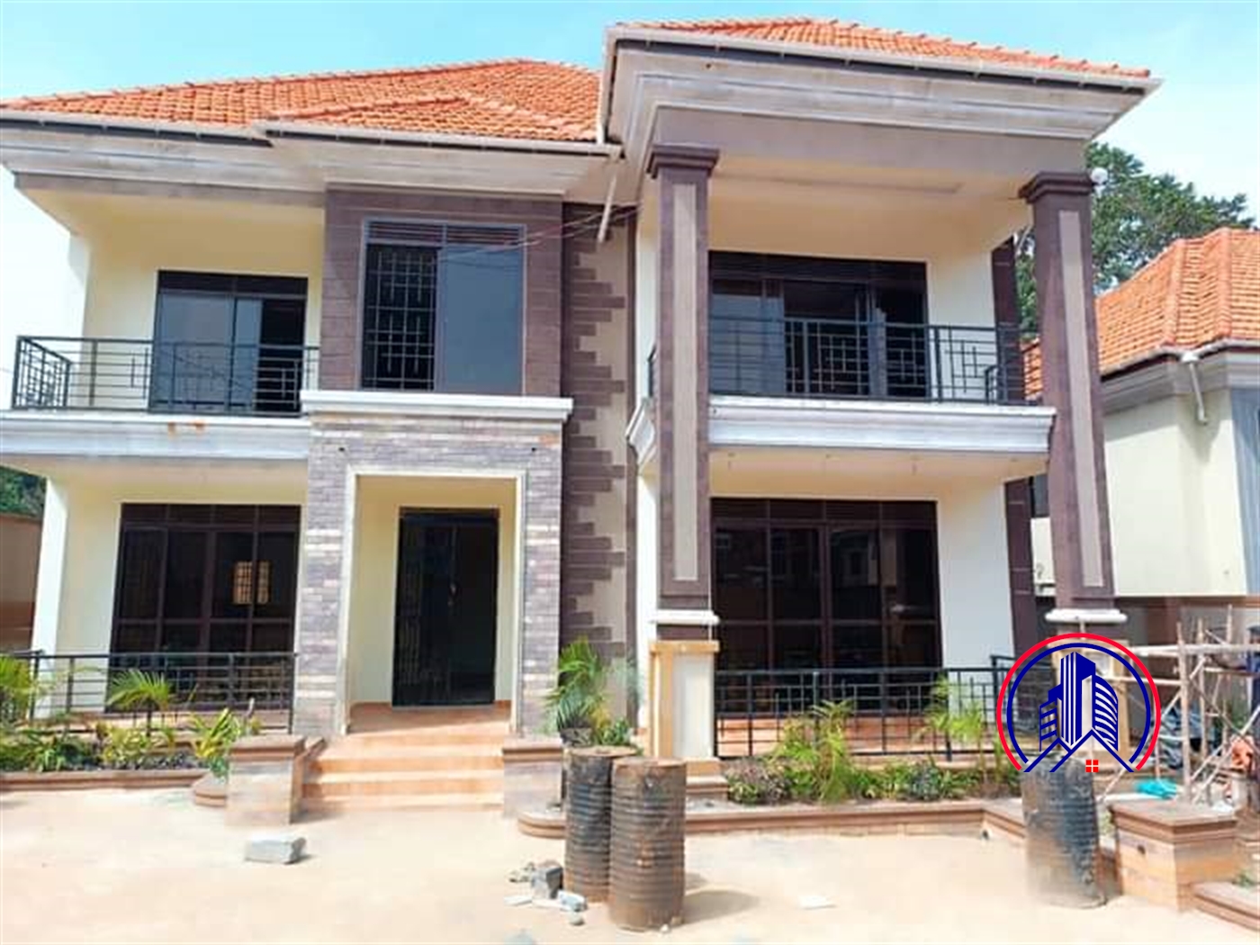 Storeyed house for rent in Kulambilo Kampala