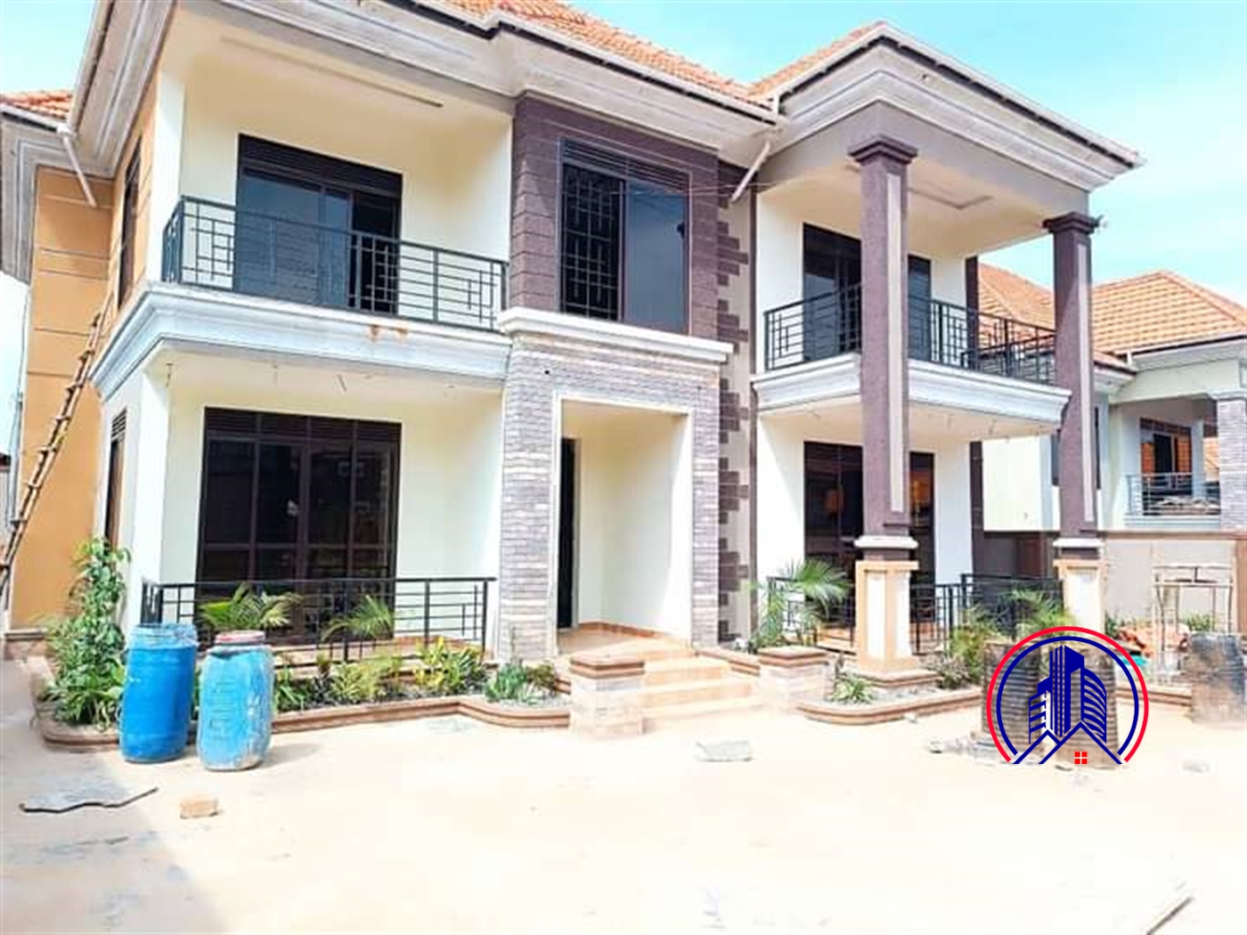Storeyed house for rent in Kulambilo Kampala