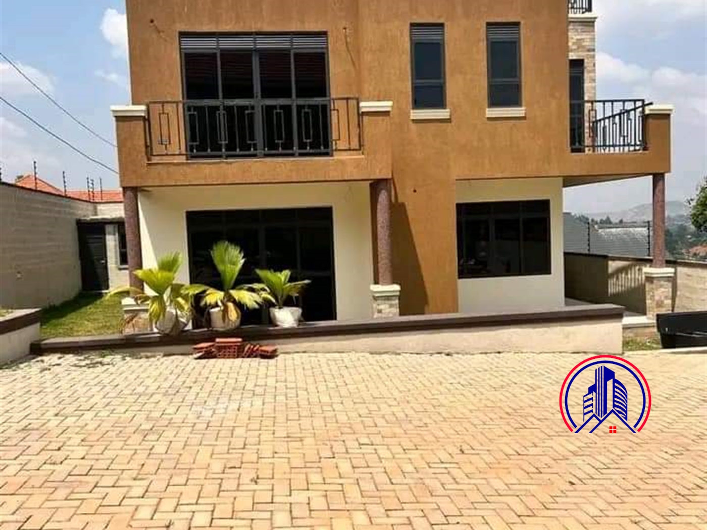 Storeyed house for sale in Bwebajja Wakiso