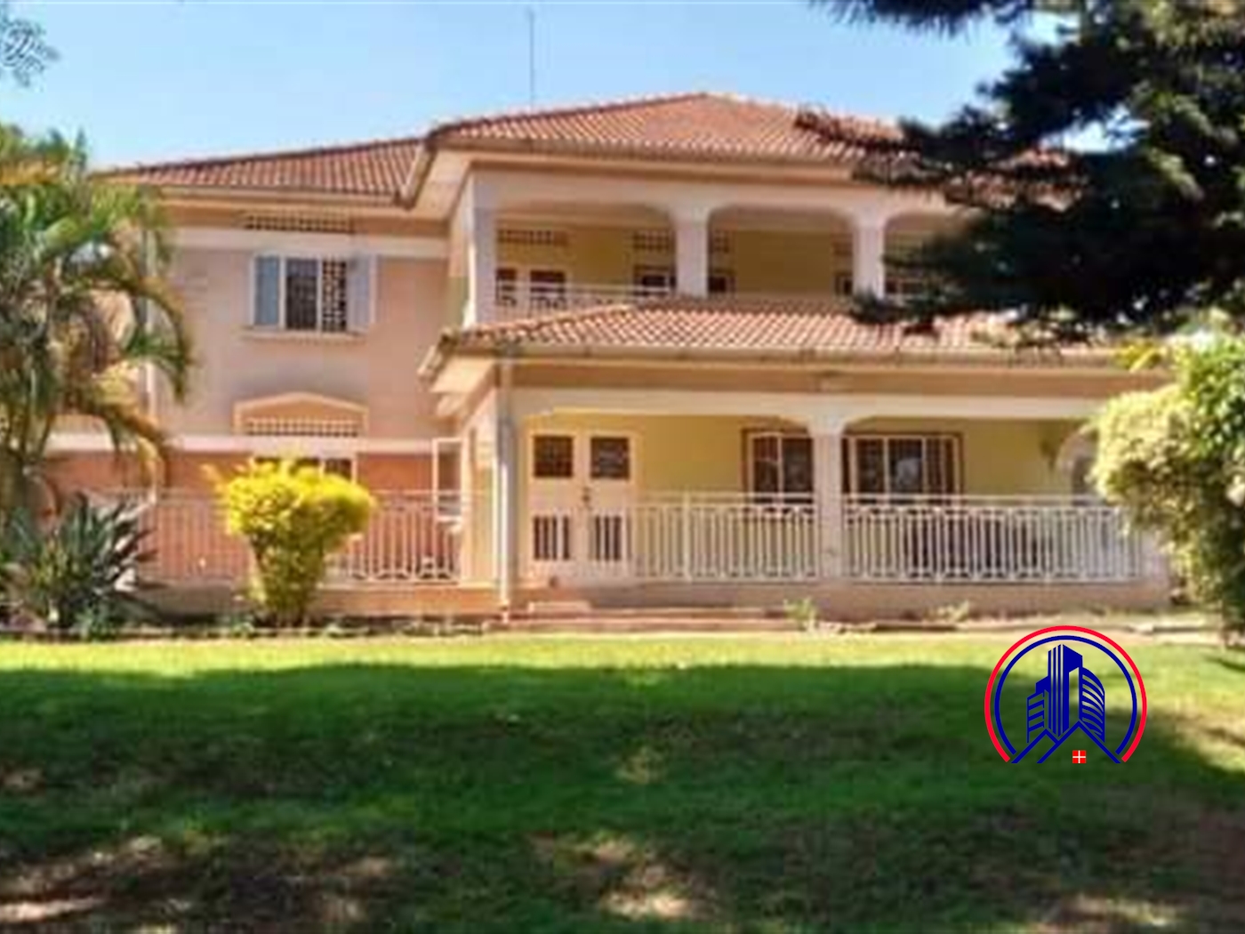 Storeyed house for sale in Kireka Wakiso
