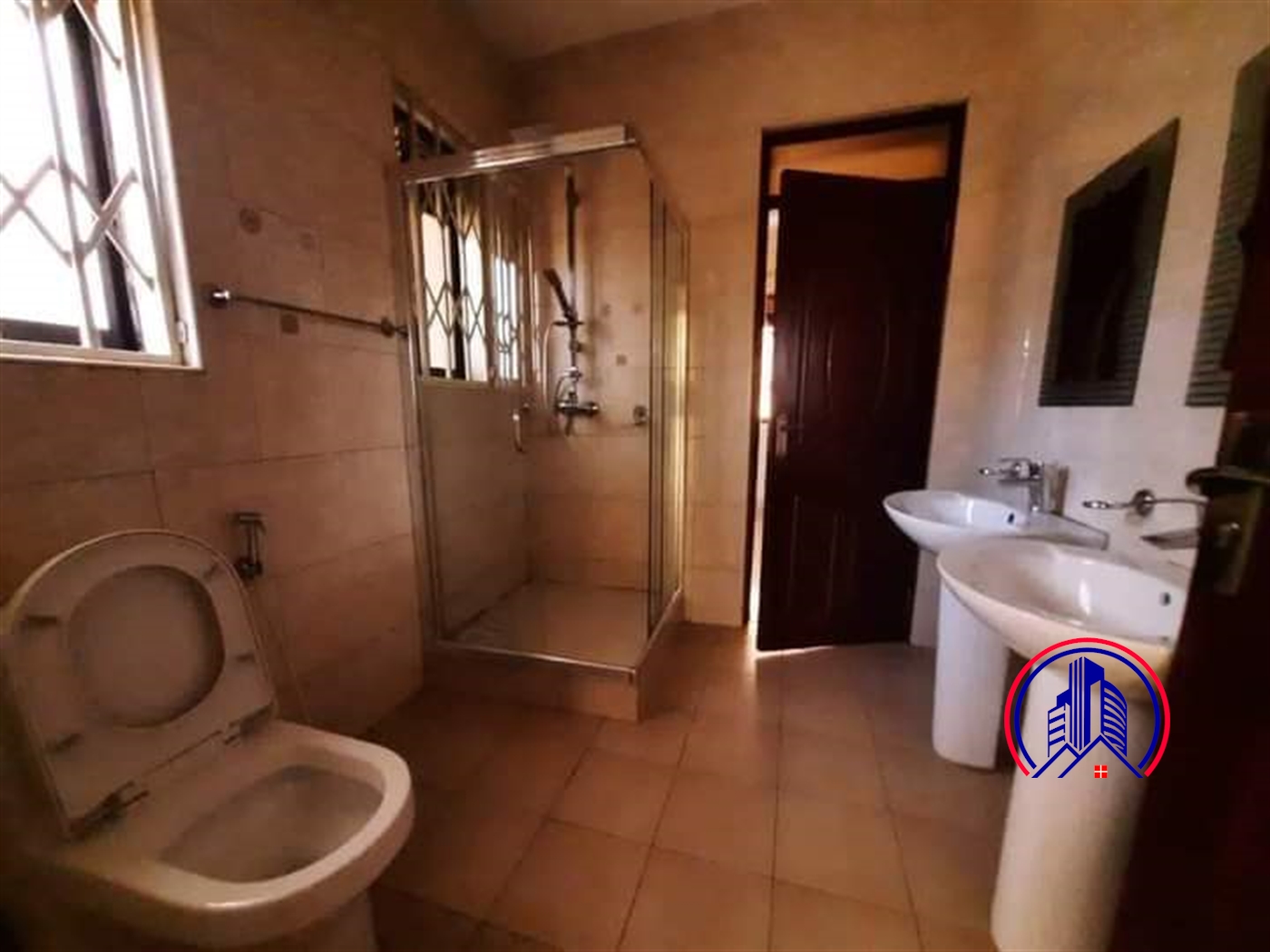 Storeyed house for rent in Kyanja Wakiso