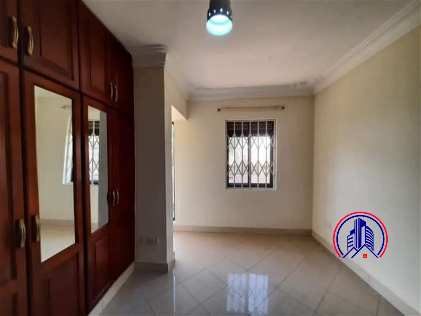 Storeyed house for rent in Kyanja Wakiso