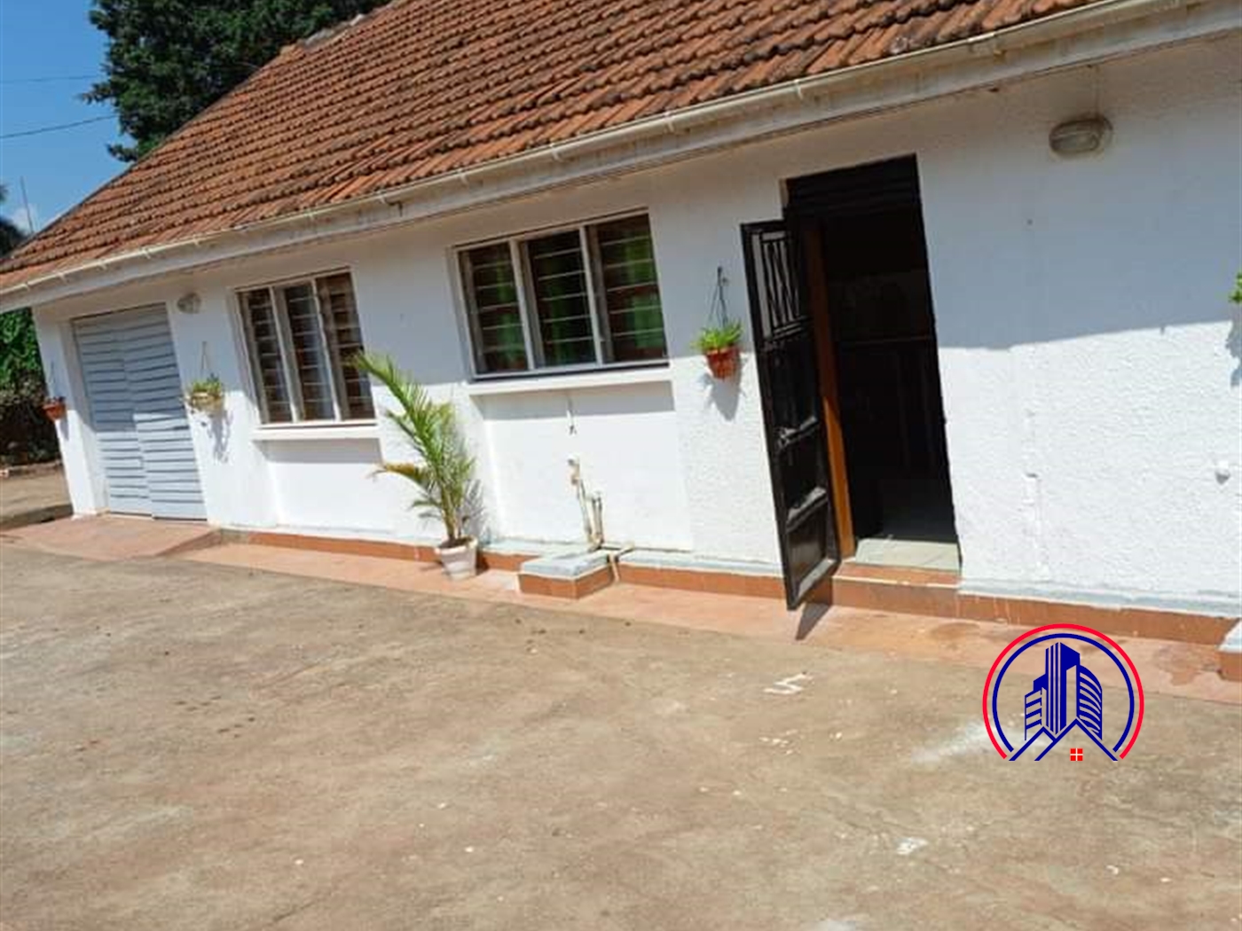 Bungalow for rent in Kiwafu Kampala