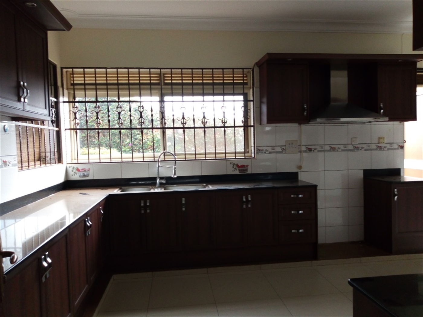 Maisonette for sale in Lubowa Wakiso