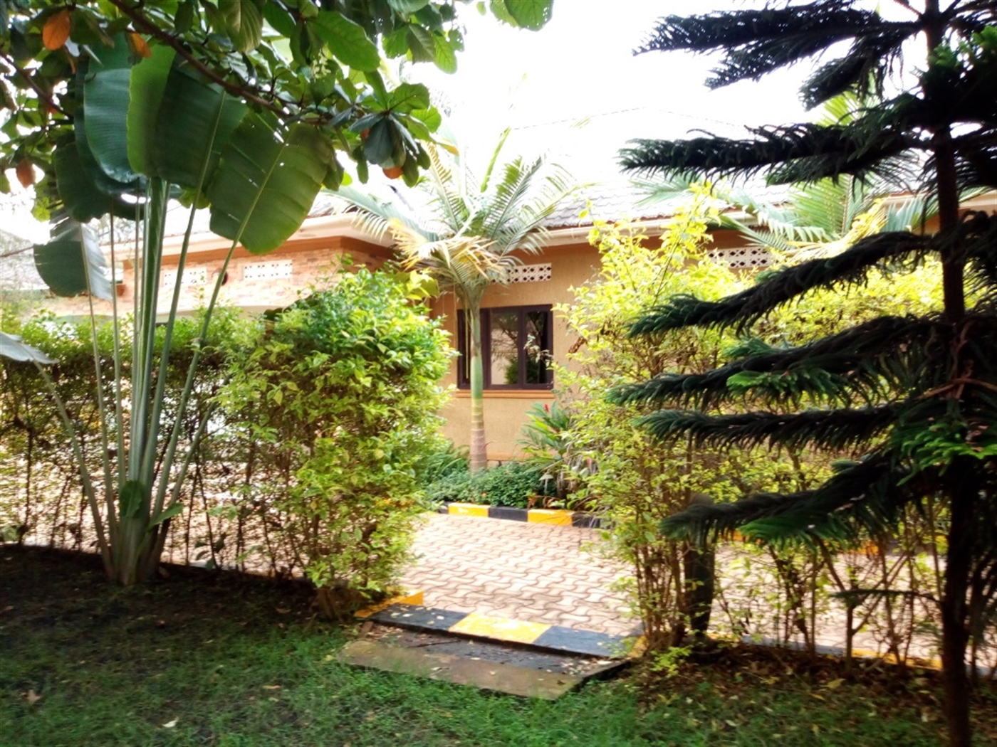 Bungalow for sale in Seguku Wakiso