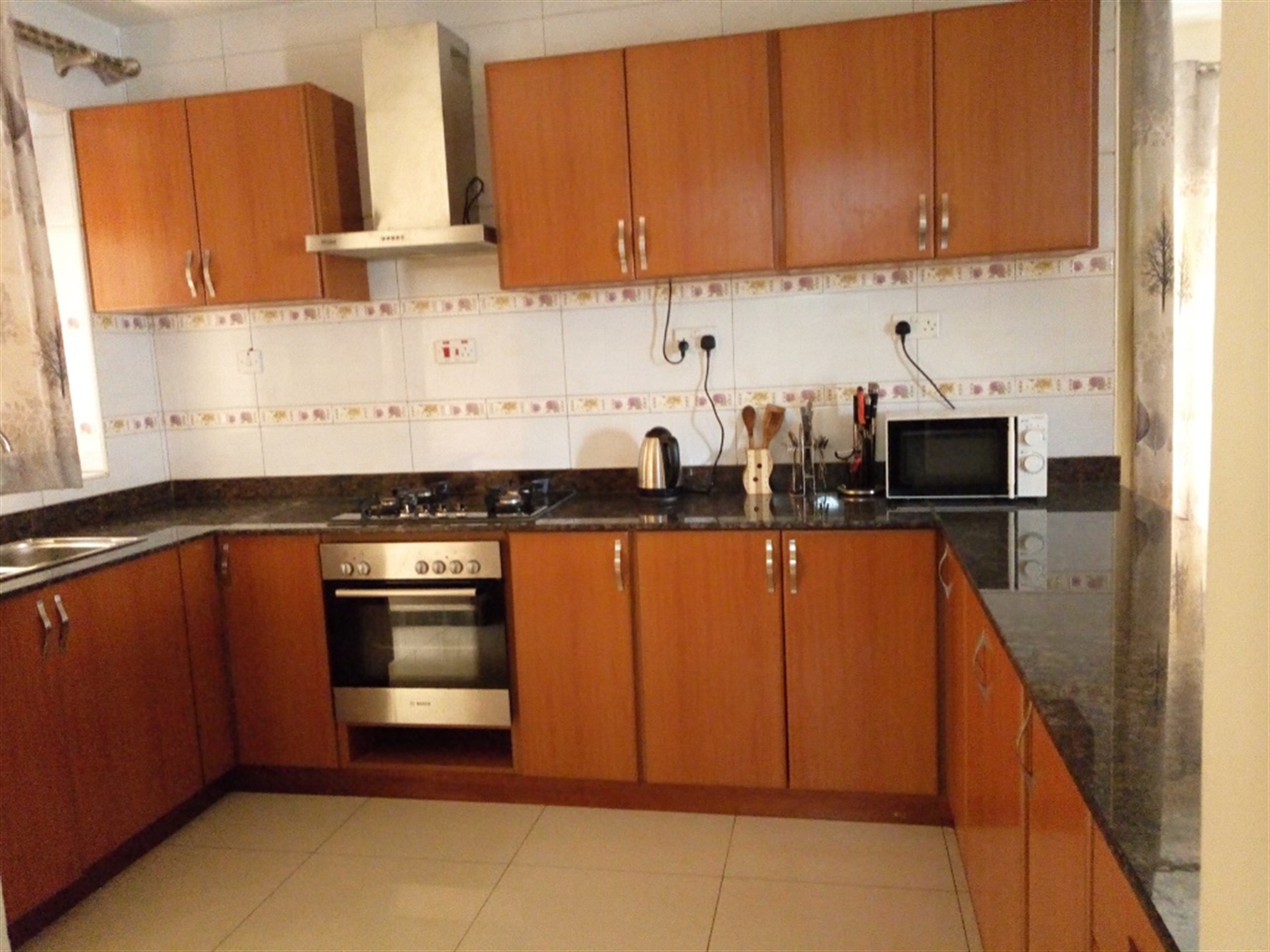 Town House for rent in Munyonyo Kampala