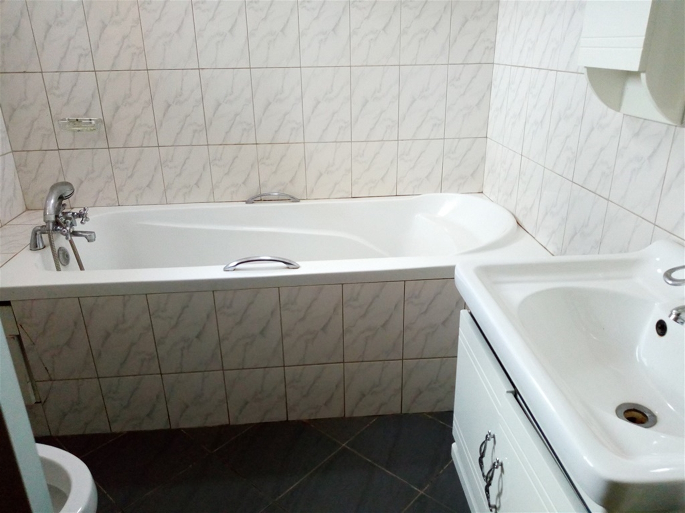 Apartment for rent in Bugoloobi Kampala