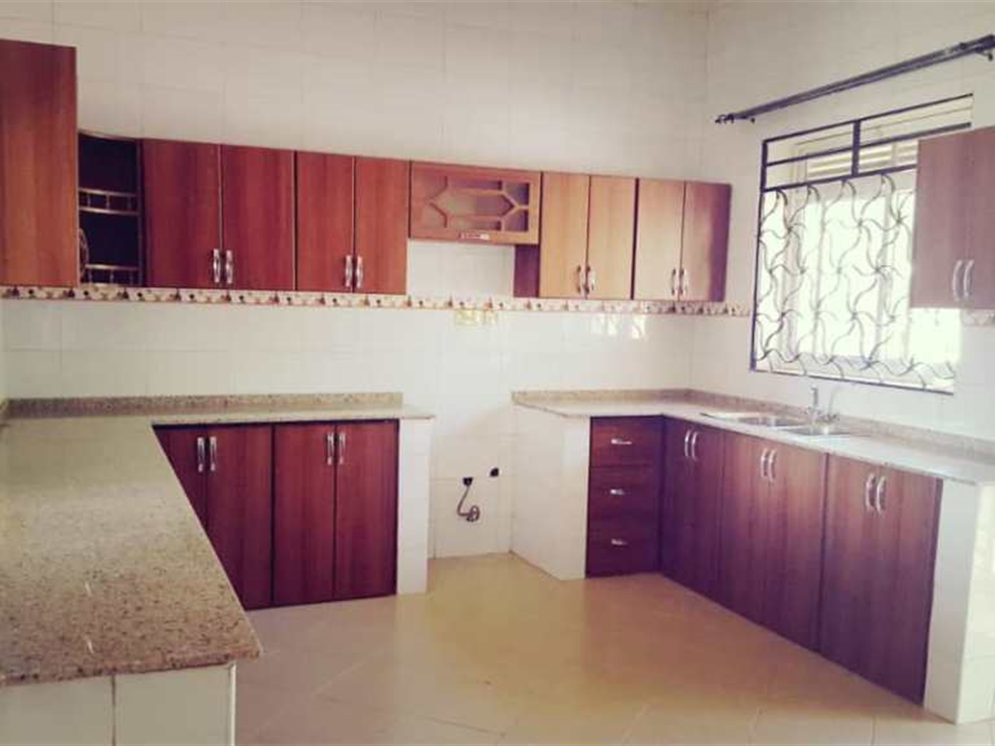 Mansion for rent in Bukoto Kampala