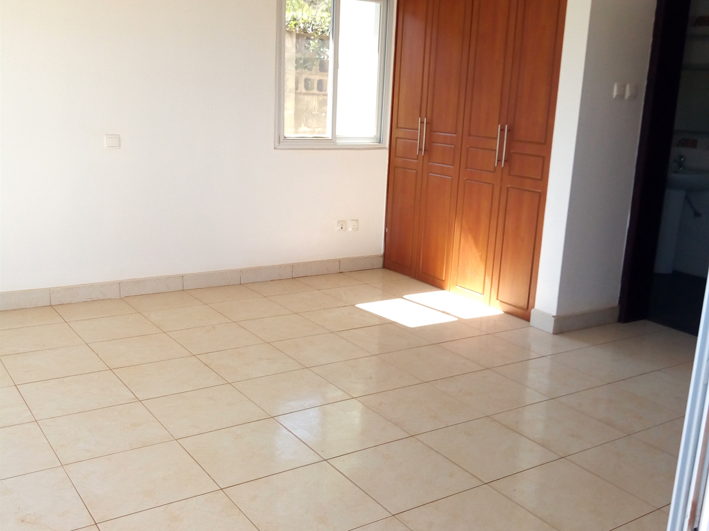 Apartment for rent in Bugoloobi Kampala