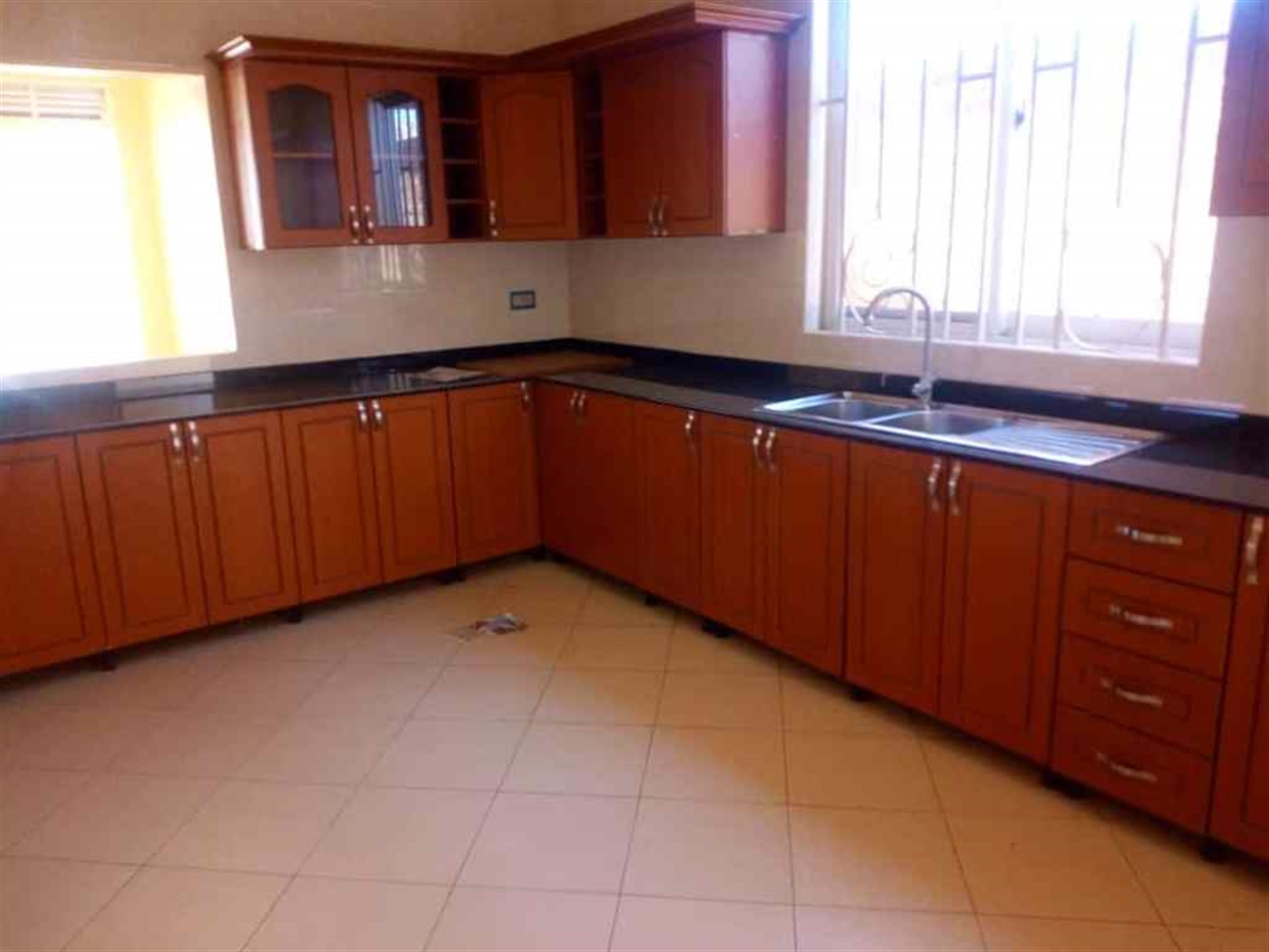 Mansion for rent in Buziga Kampala