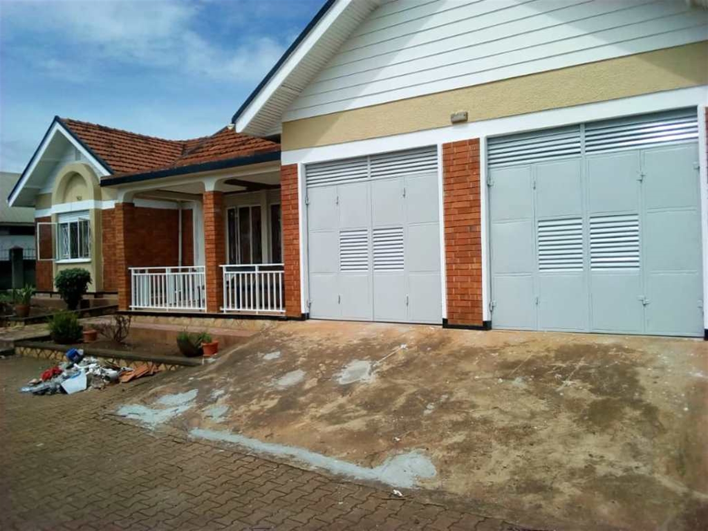 Bungalow for rent in Bukoto Kampala