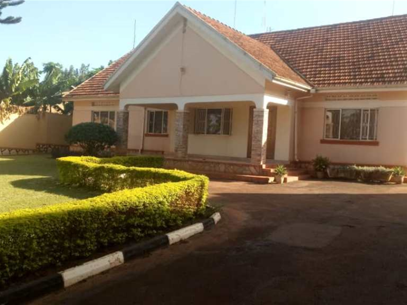 Bungalow for sale in Naguru Kampala