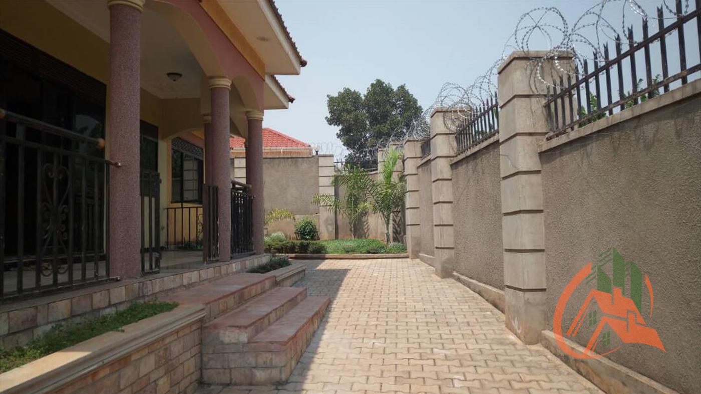 Bungalow for sale in Kira Wakiso