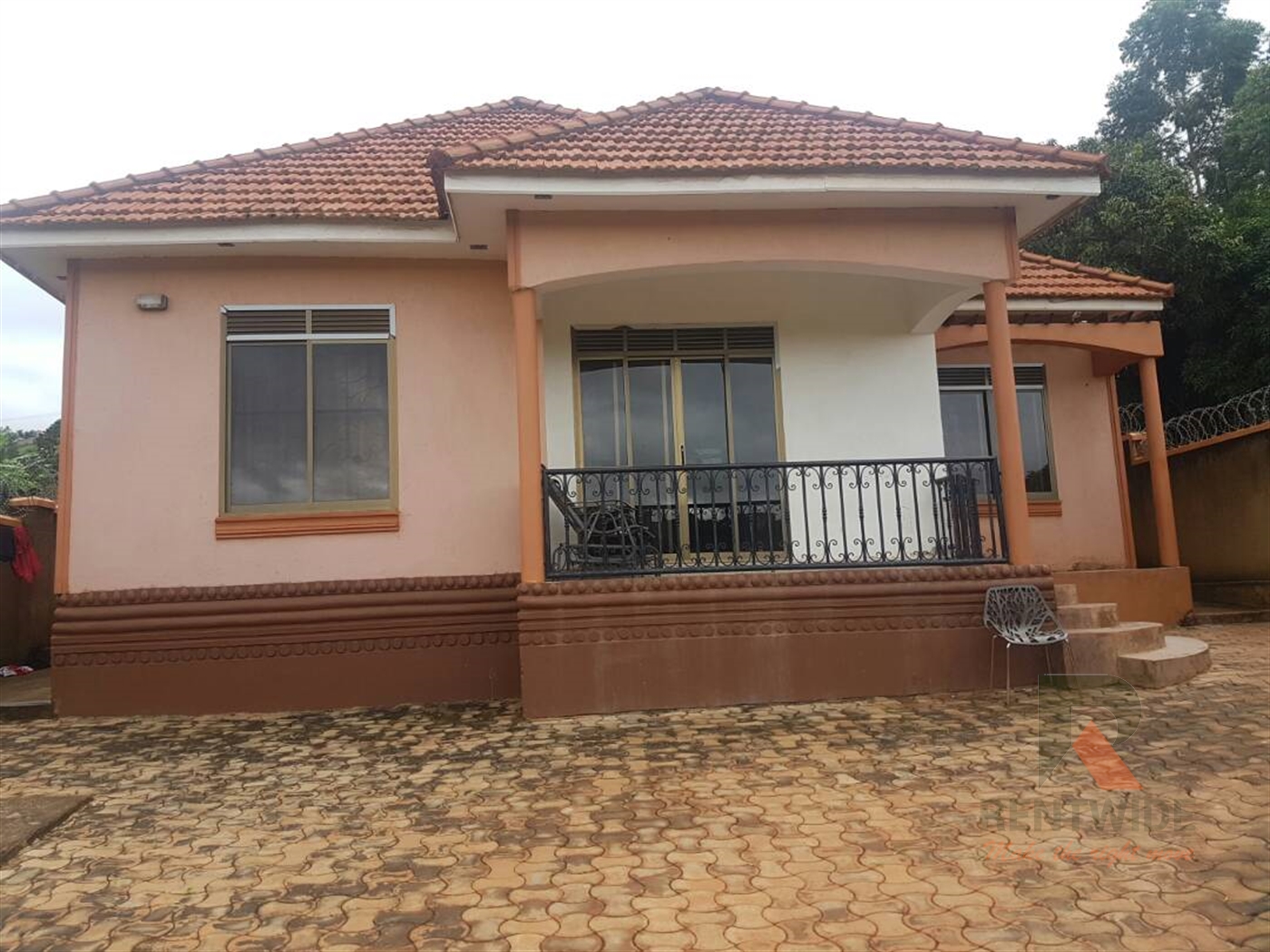 Bungalow for sale in Bwebajja Wakiso