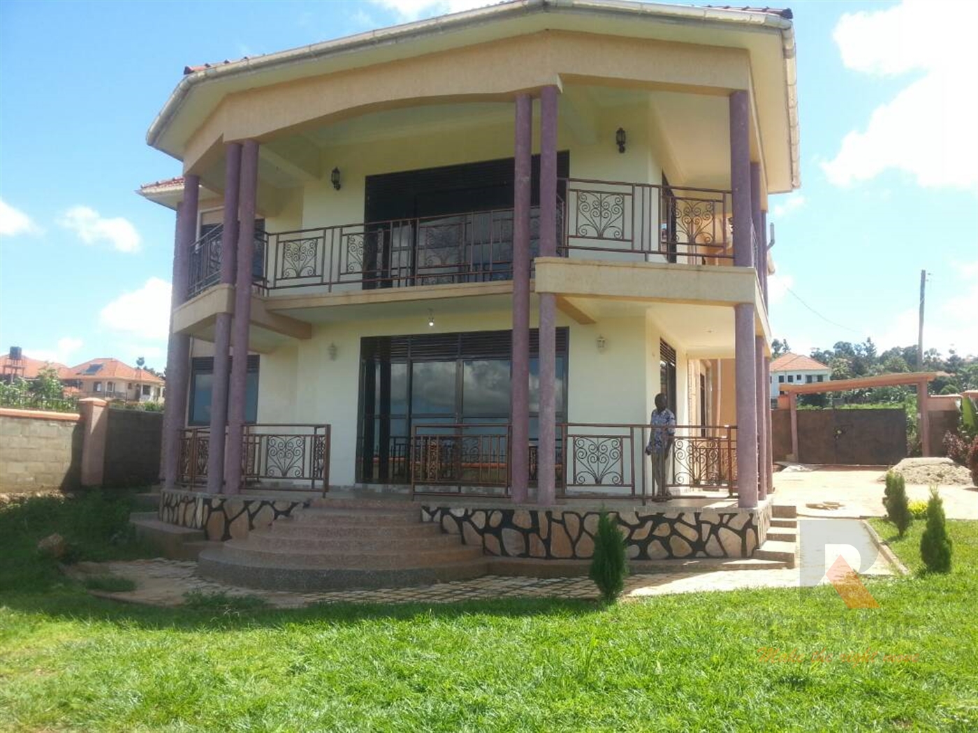 Duplex for sale in Bwebajja Wakiso