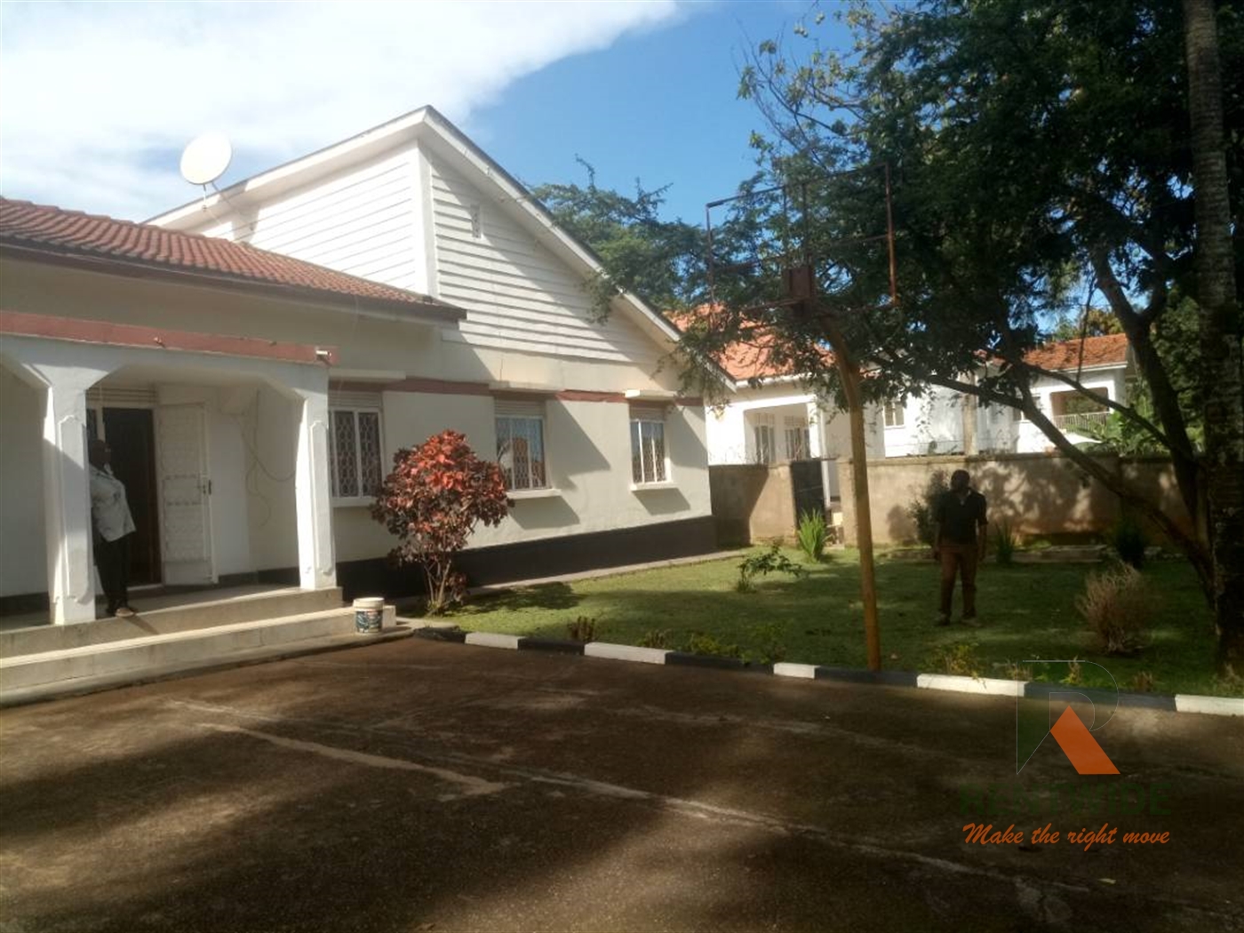 Bungalow for rent in Bugoloobi Kampala