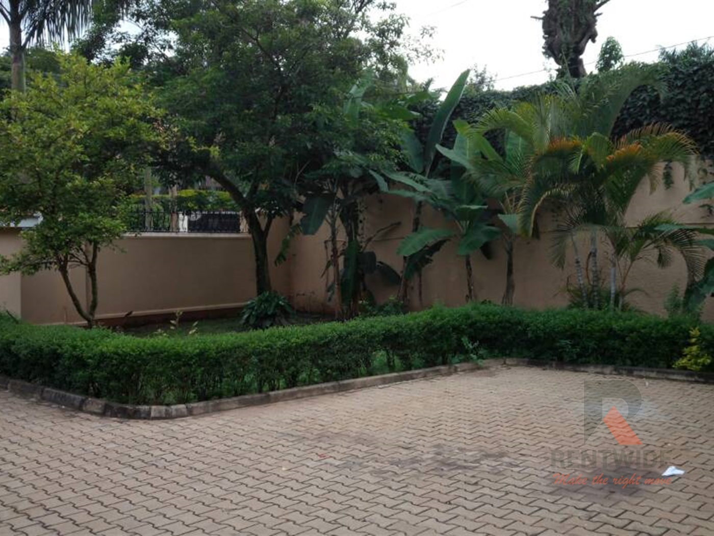 Storeyed house for rent in Kololo Kampala