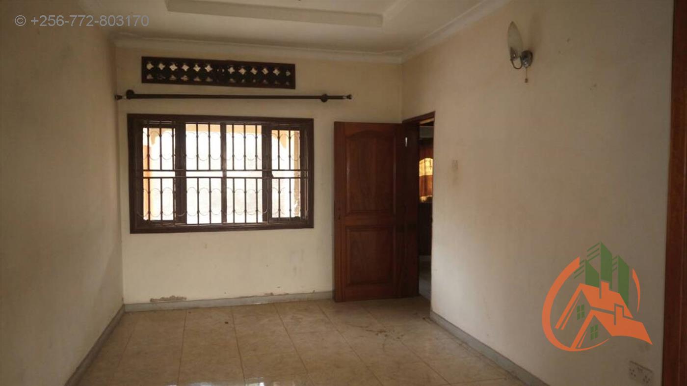 Bungalow for sale in Kiwaatule Kampala