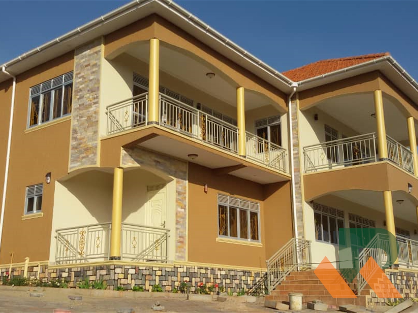 Maisonette for sale in Bwebajja Wakiso