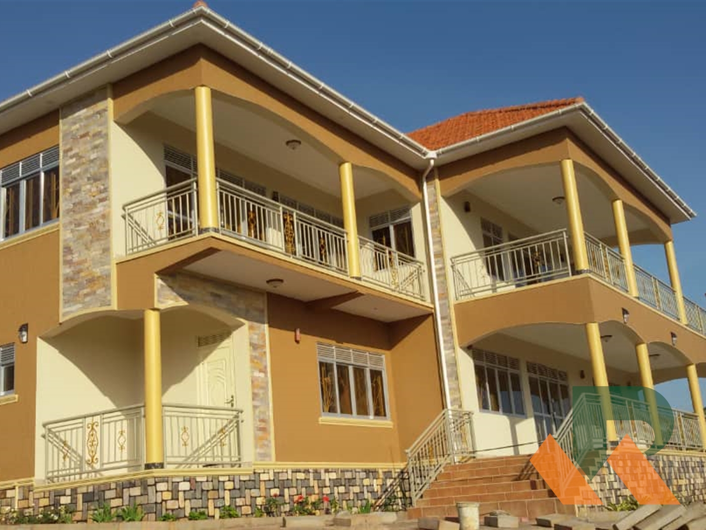 Maisonette for sale in Bwebajja Wakiso