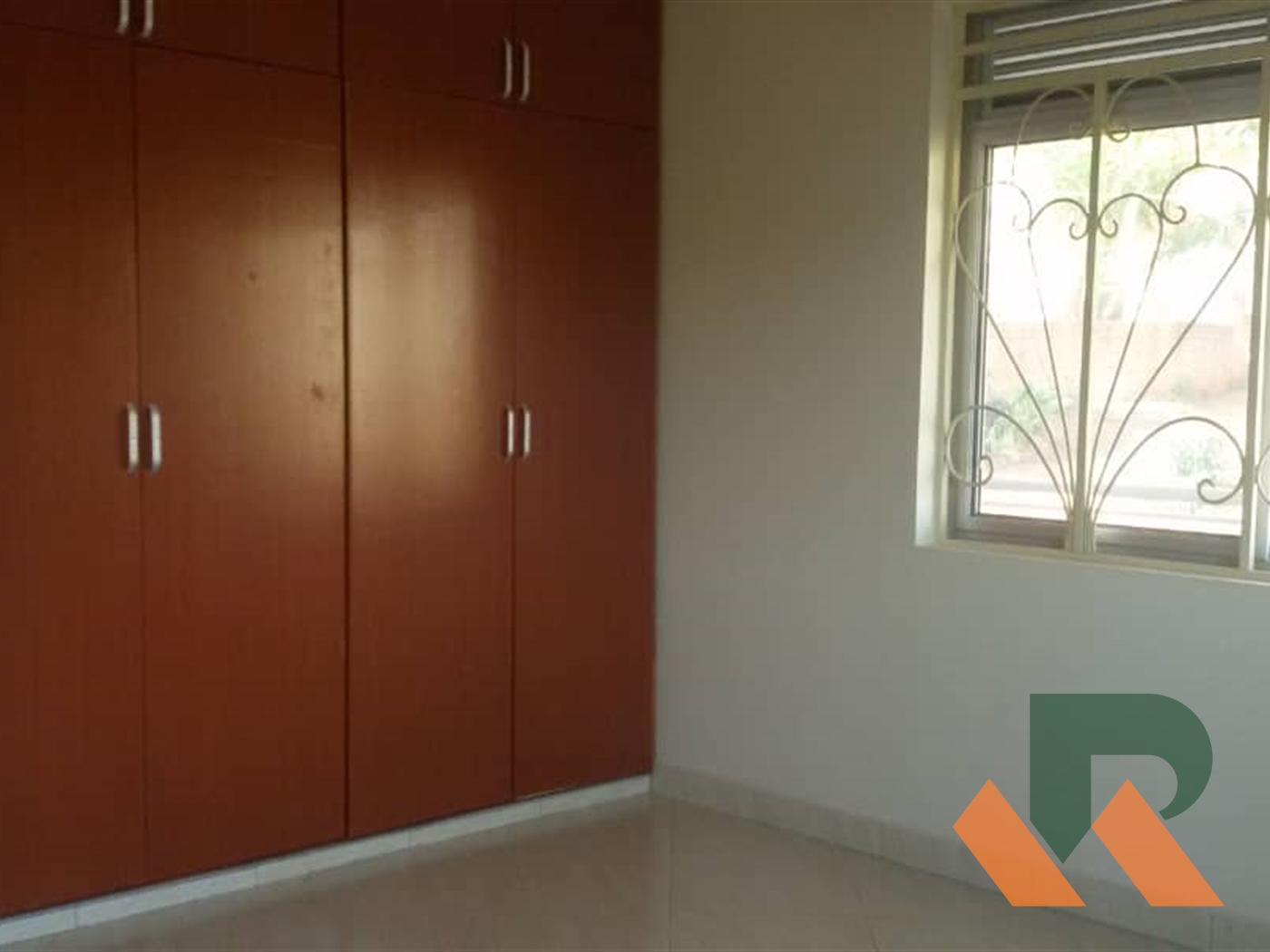 Maisonette for sale in Bwebajja Wakiso