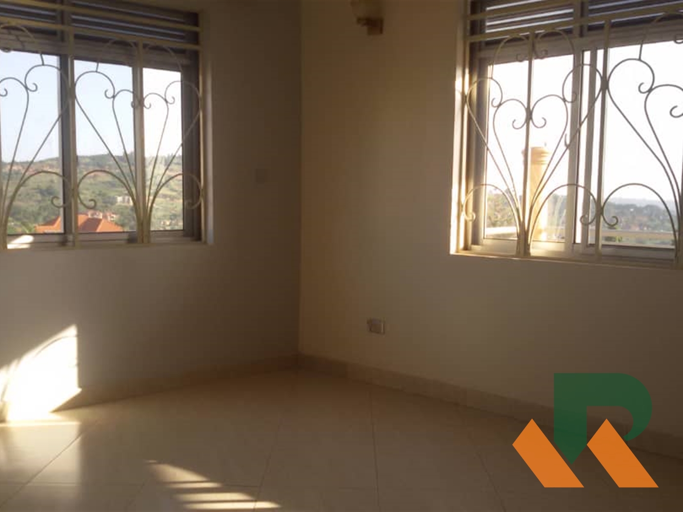 Maisonette for sale in Bwebajja Wakiso