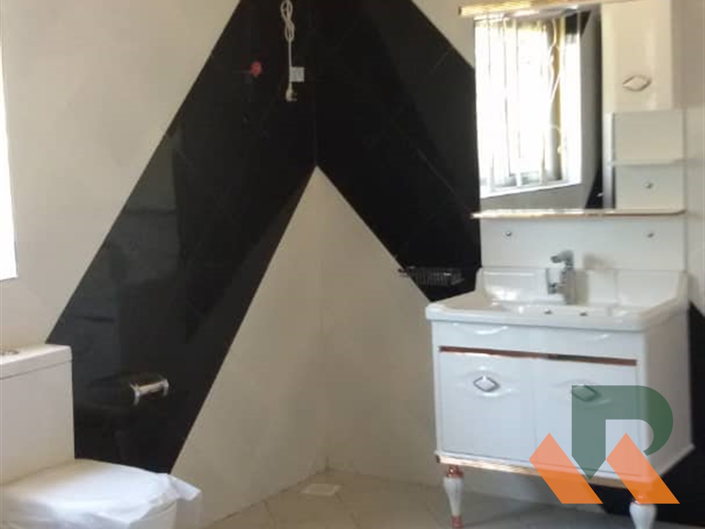 Maisonette for sale in Bwebajja Wakiso