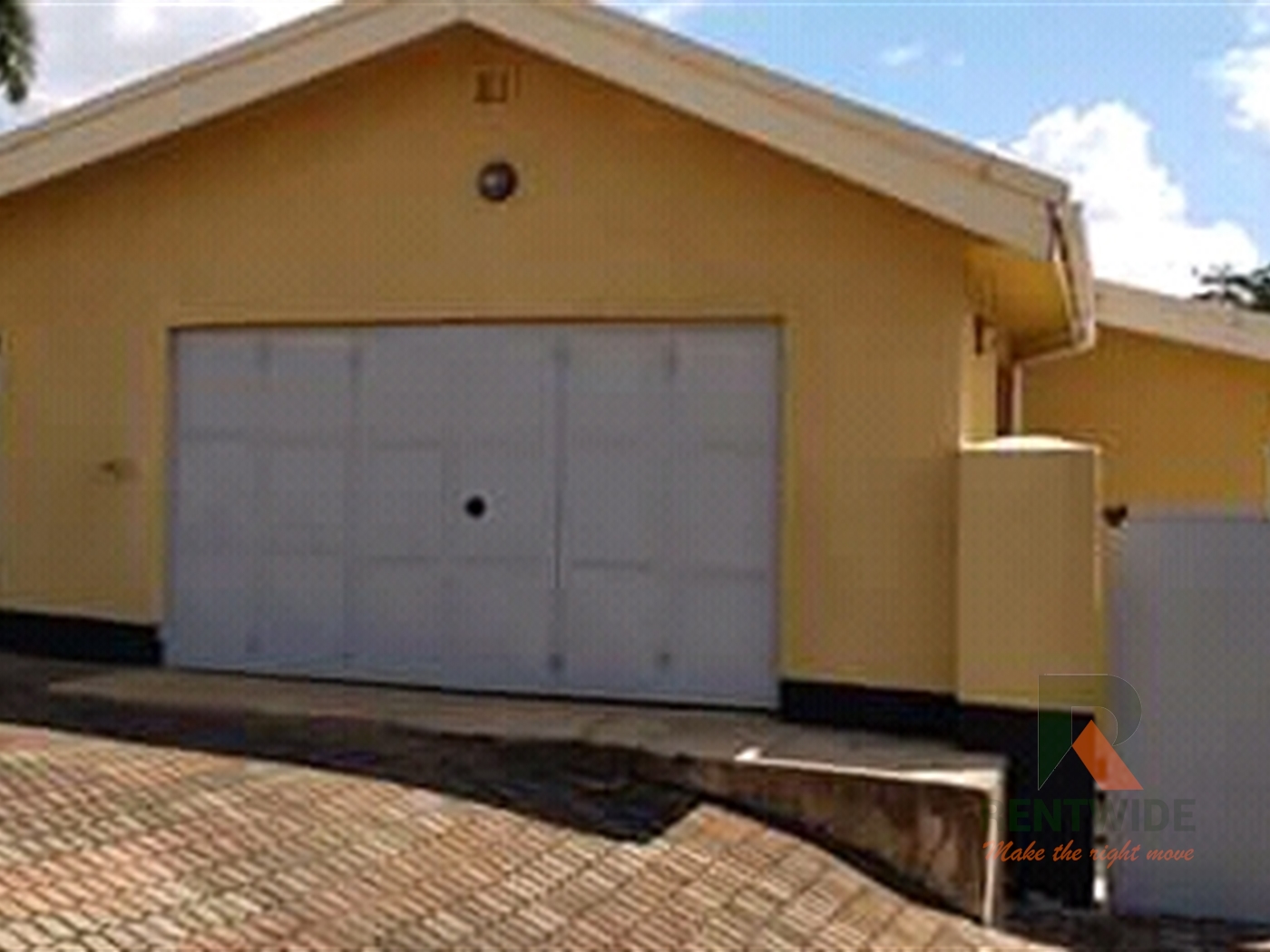 Bungalow for rent in Muyenga Kampala