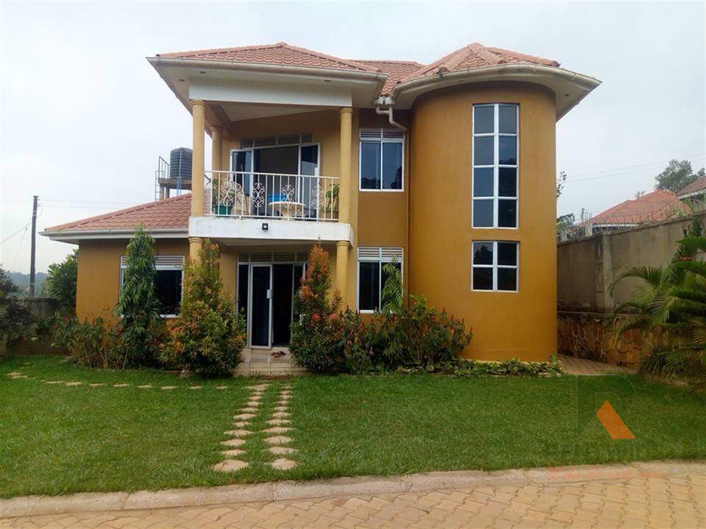Duplex for sale in Mpererwe Kampala
