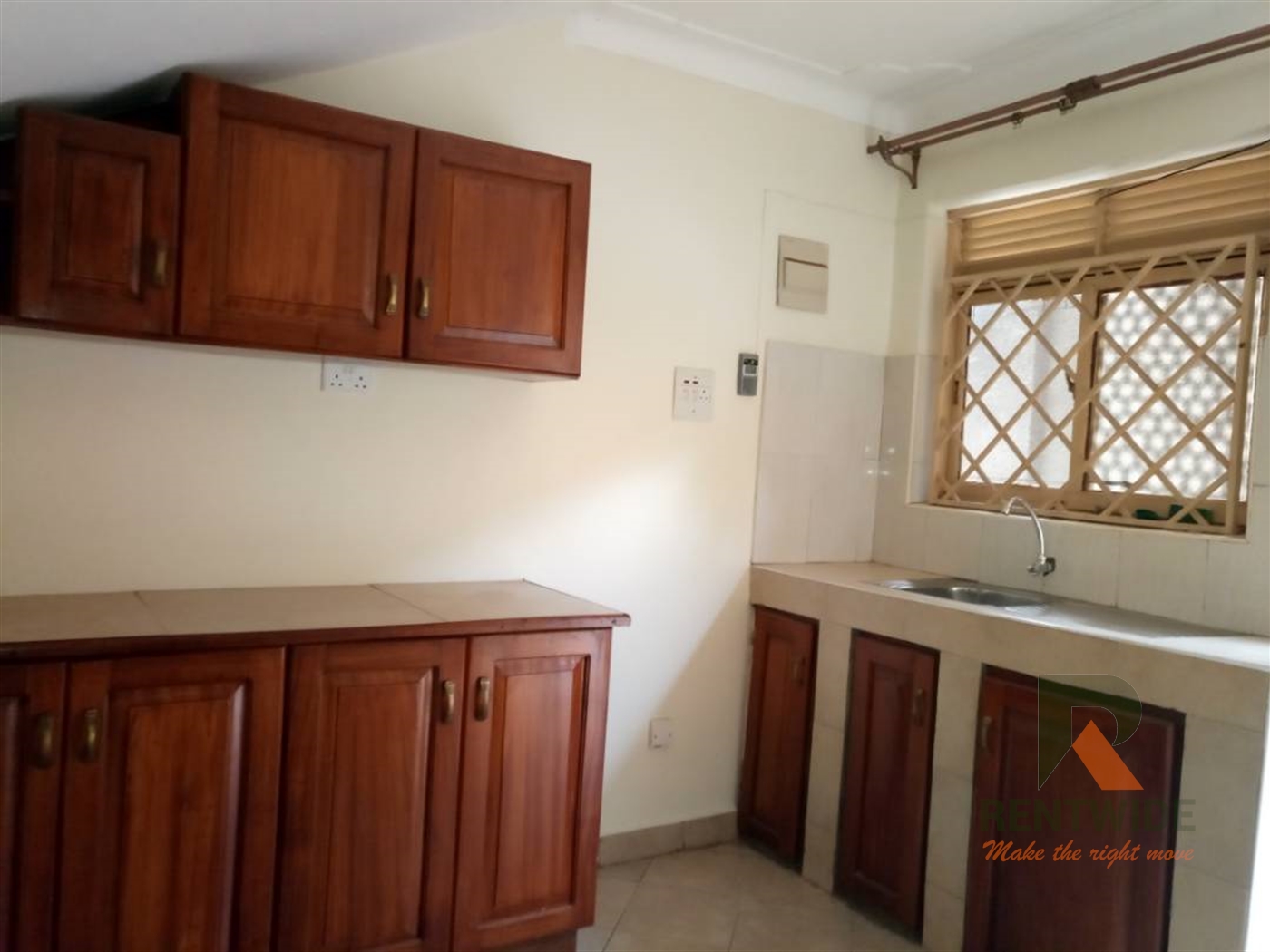 Duplex for rent in Naalya Kampala