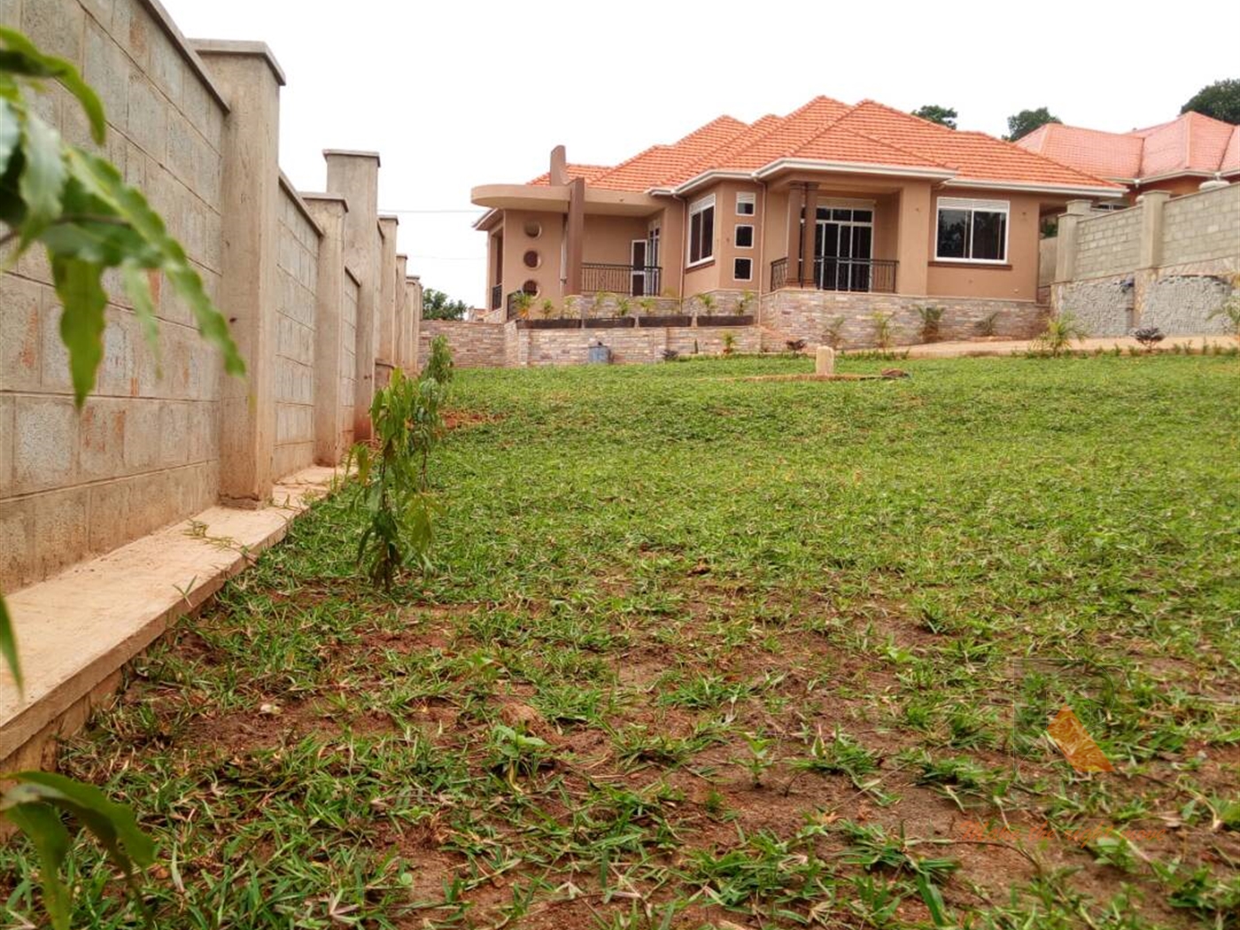 Bungalow for sale in Kira Wakiso