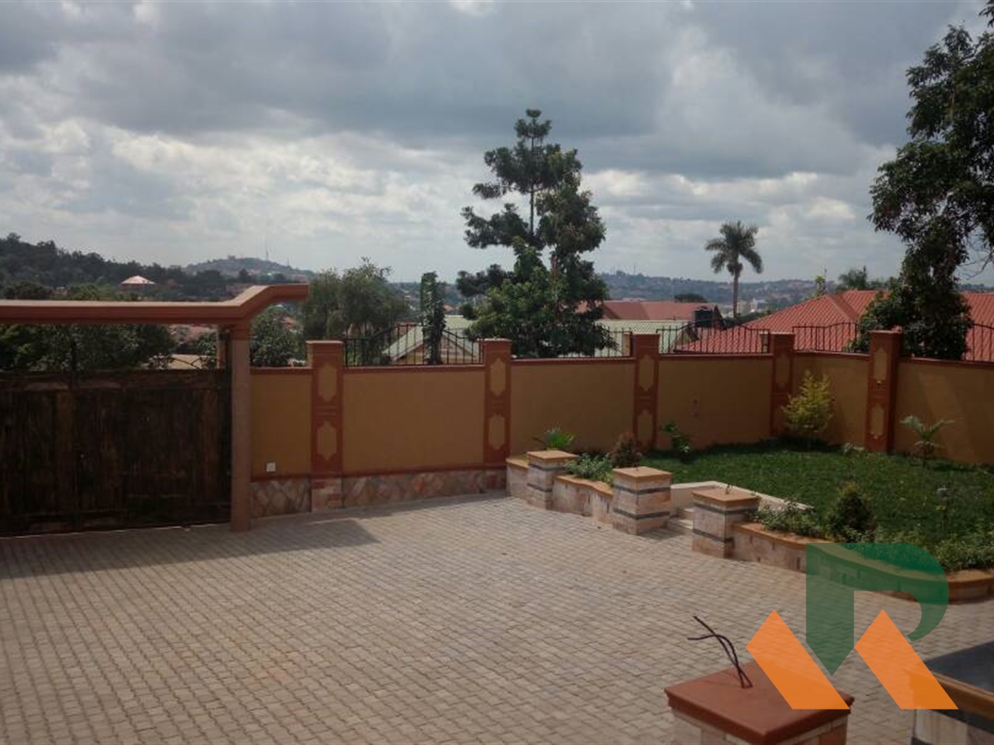 Bungalow for sale in Kisaasi Kampala