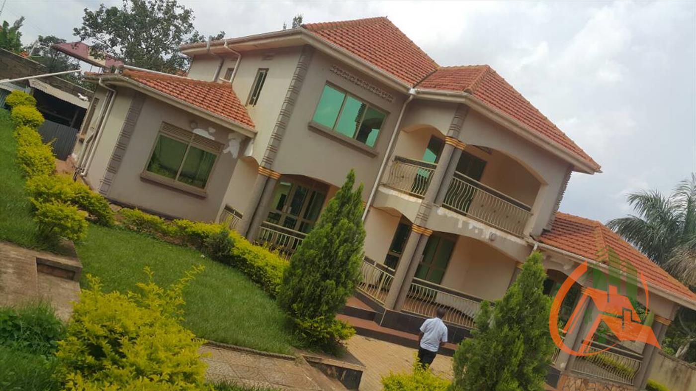 Duplex for sale in Bwebajja Wakiso