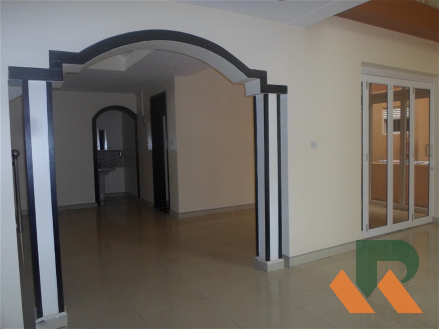 Town House for sale in Bukoto Kampala