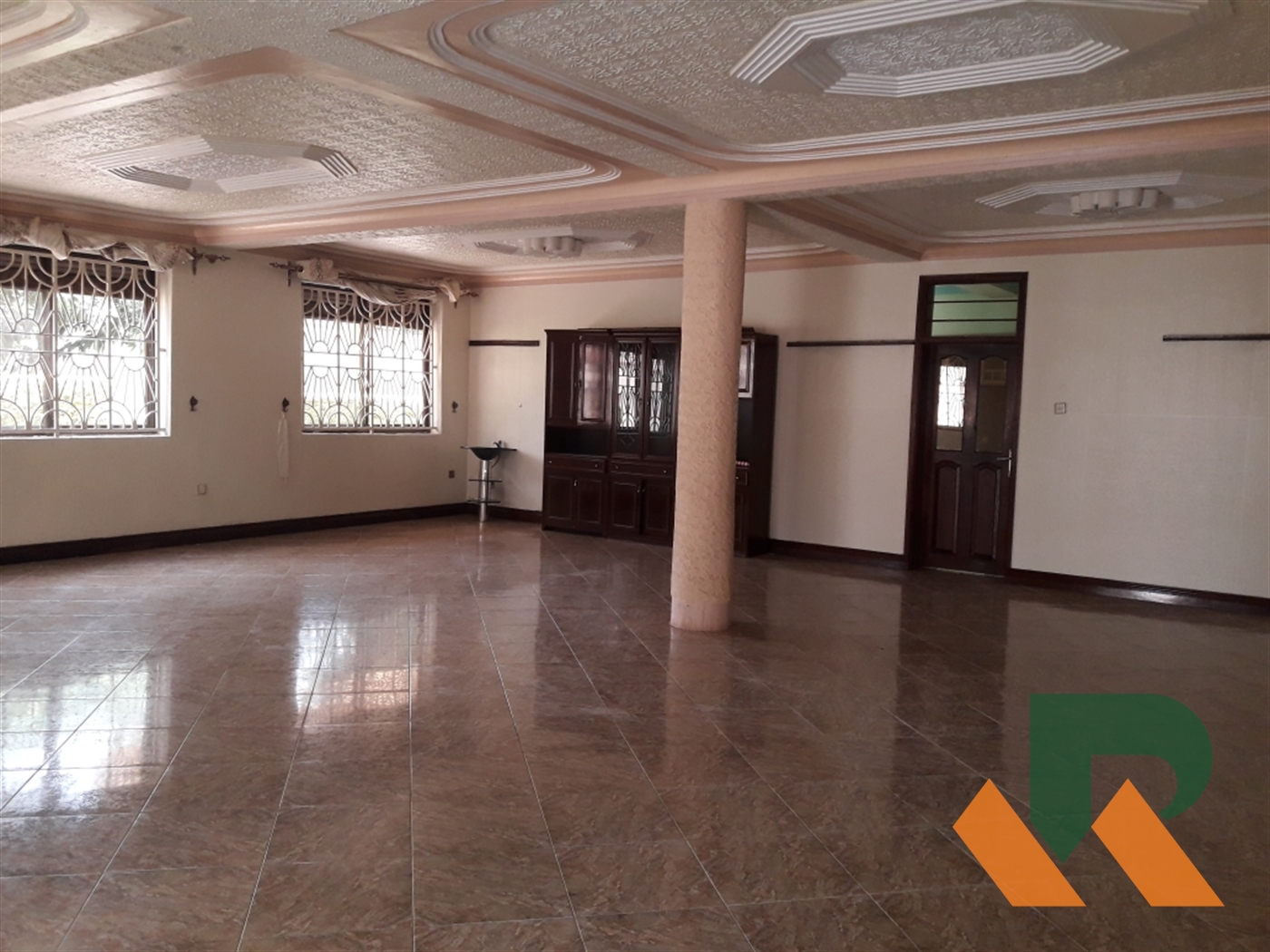 Maisonette for rent in Bugoloobi Kampala