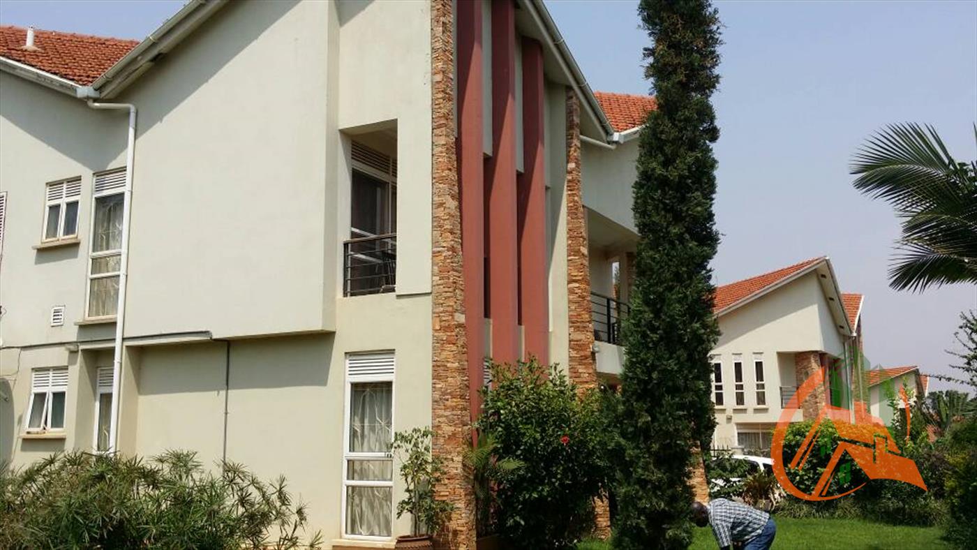 Duplex for sale in Lubowa Kampala