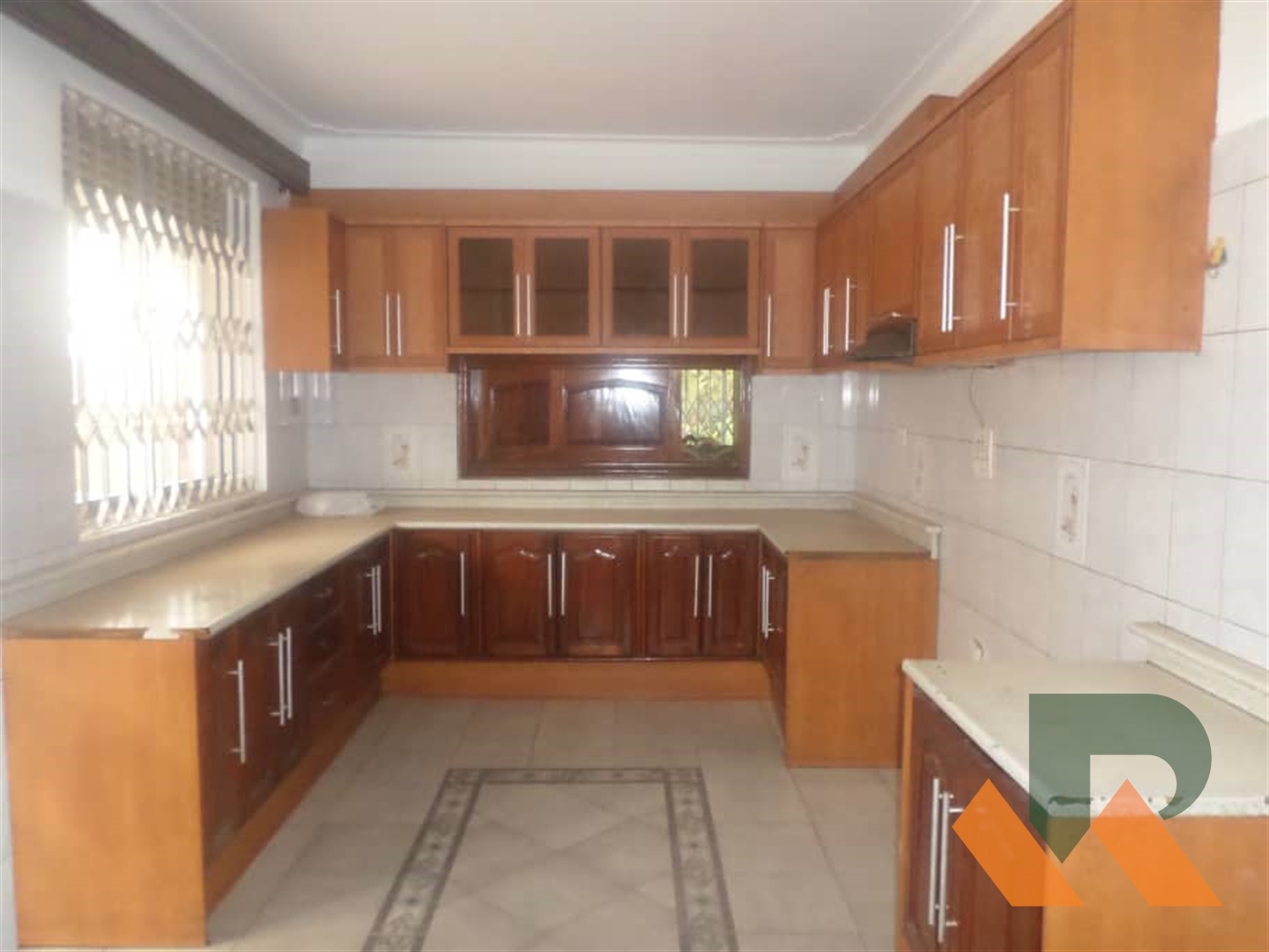 Maisonette for rent in Muyenga Kampala