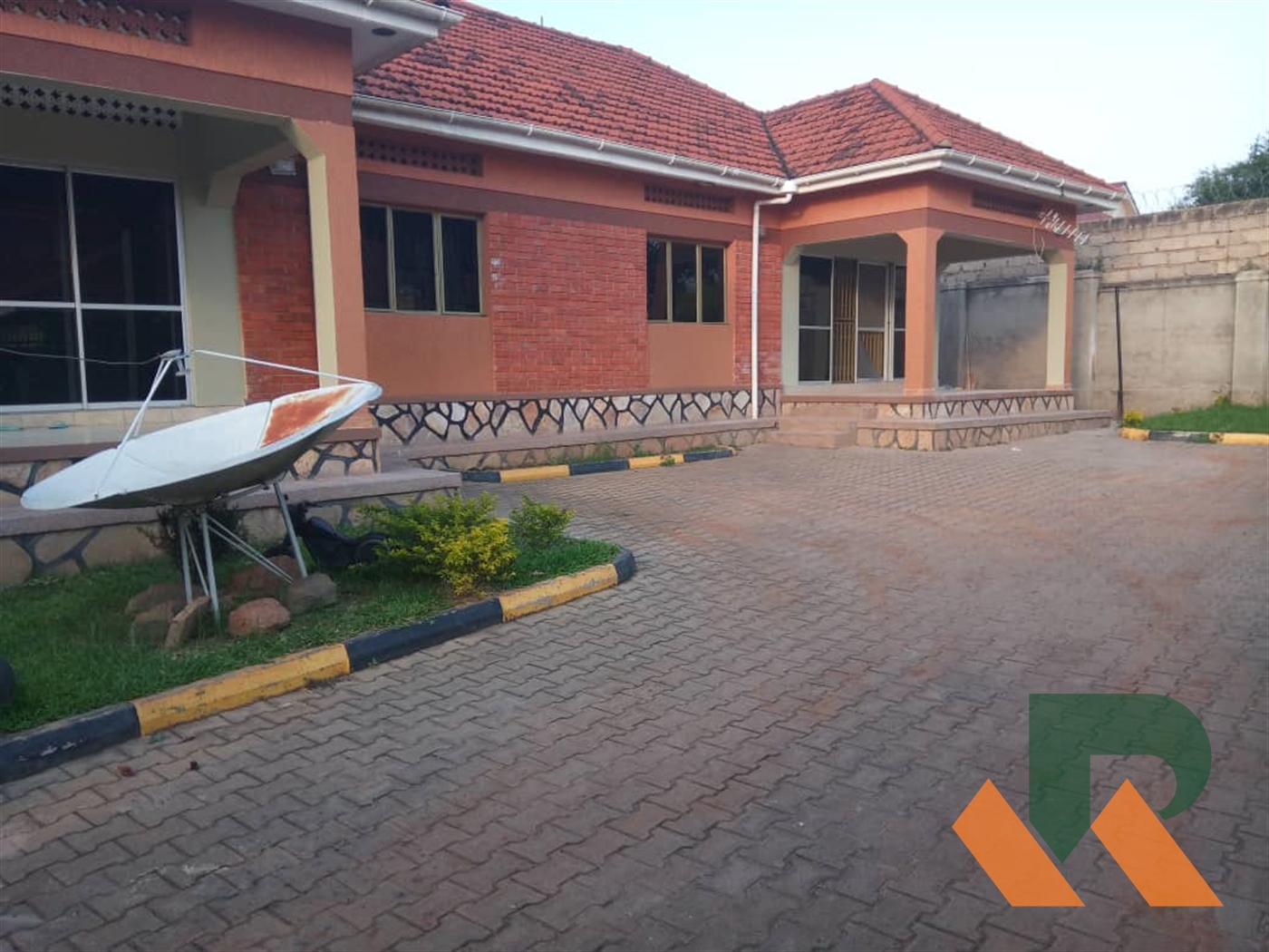 Semi Detached for rent in Bukasa Kampala