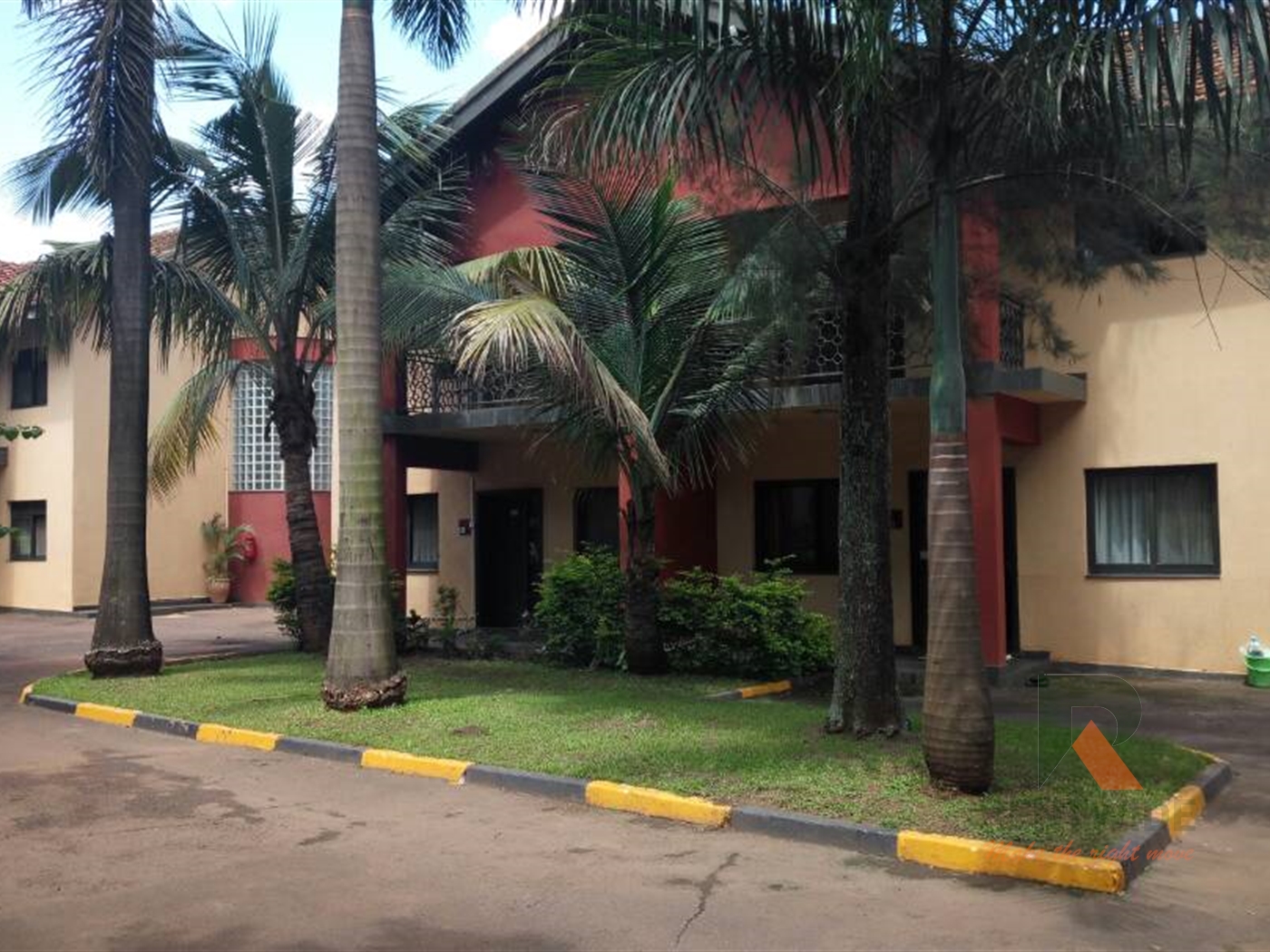 Town House for rent in Kololo Kampala