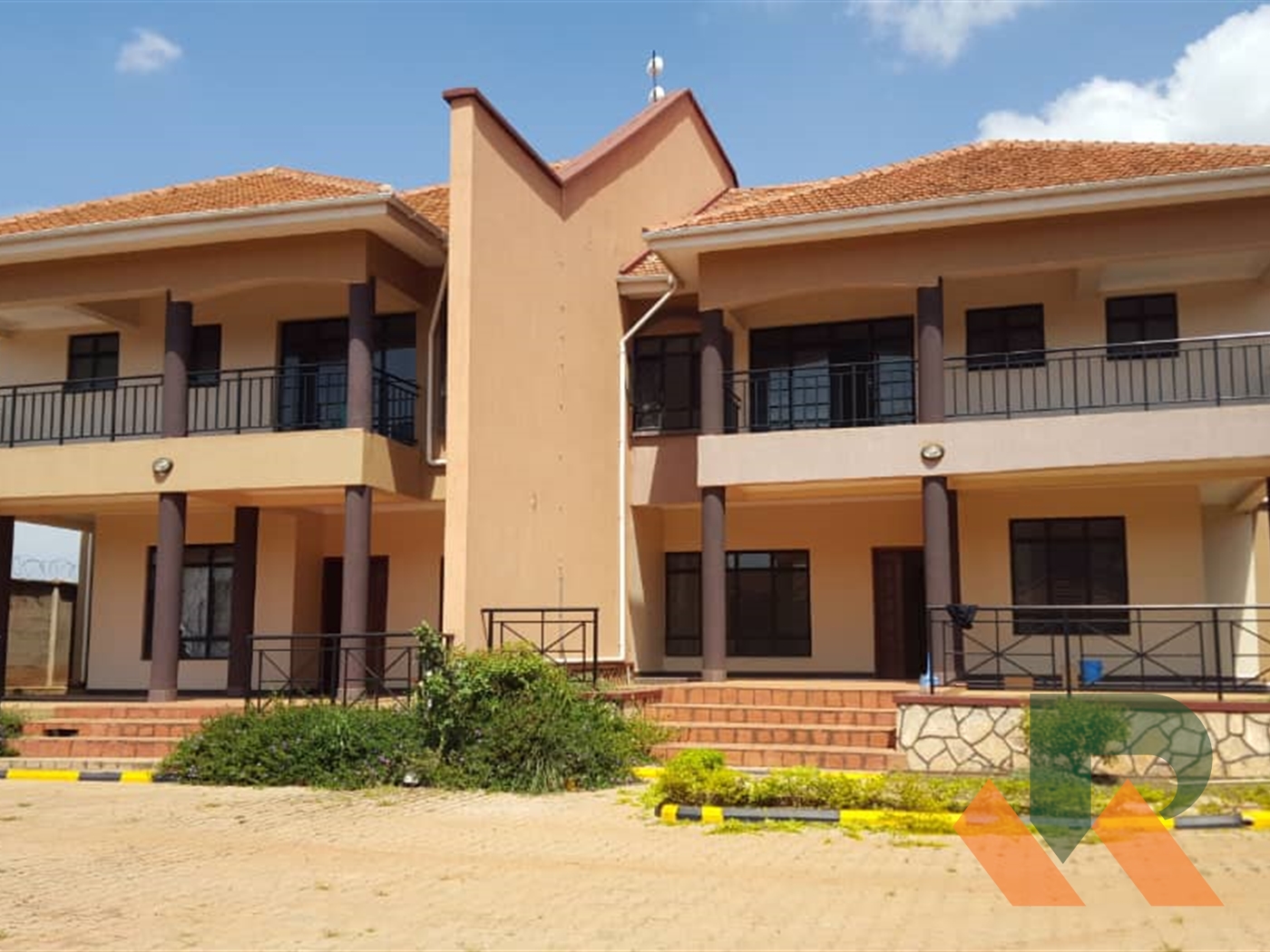 Duplex for rent in Munyonyo Kampala