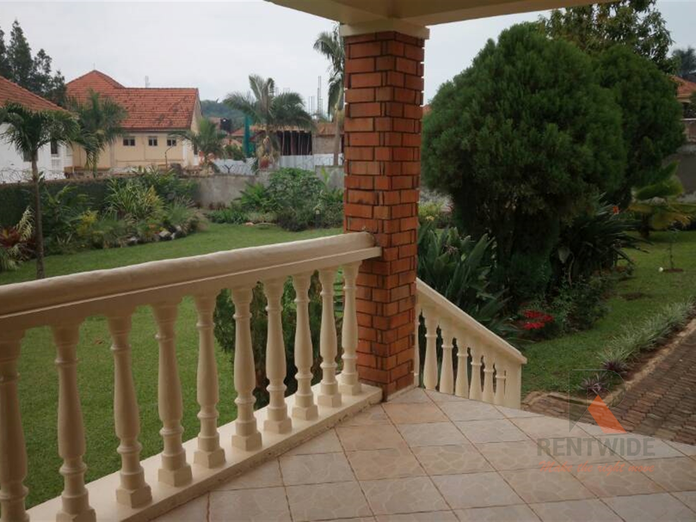 Bungalow for rent in Muyenga Kampala