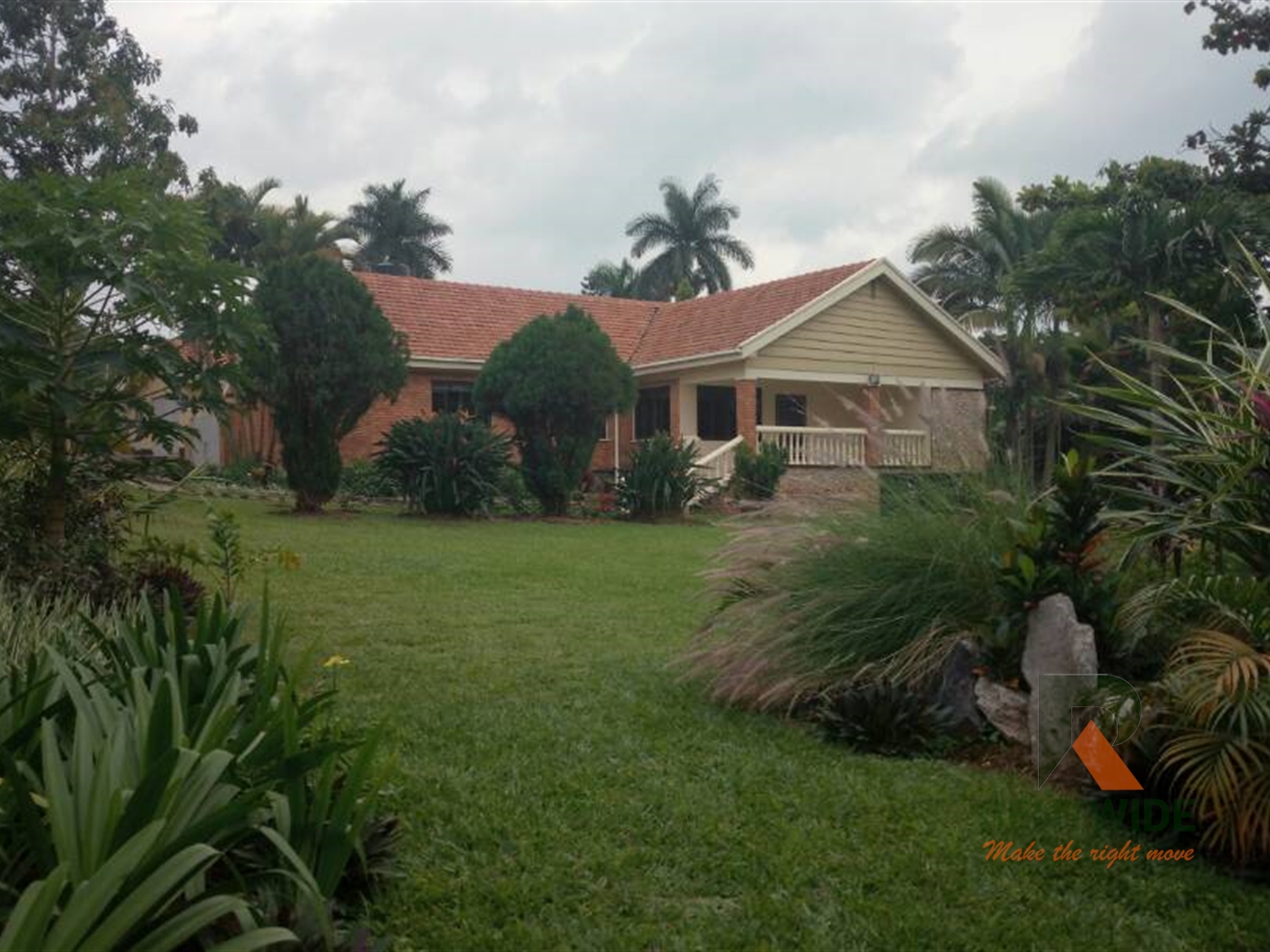 Bungalow for rent in Muyenga Kampala