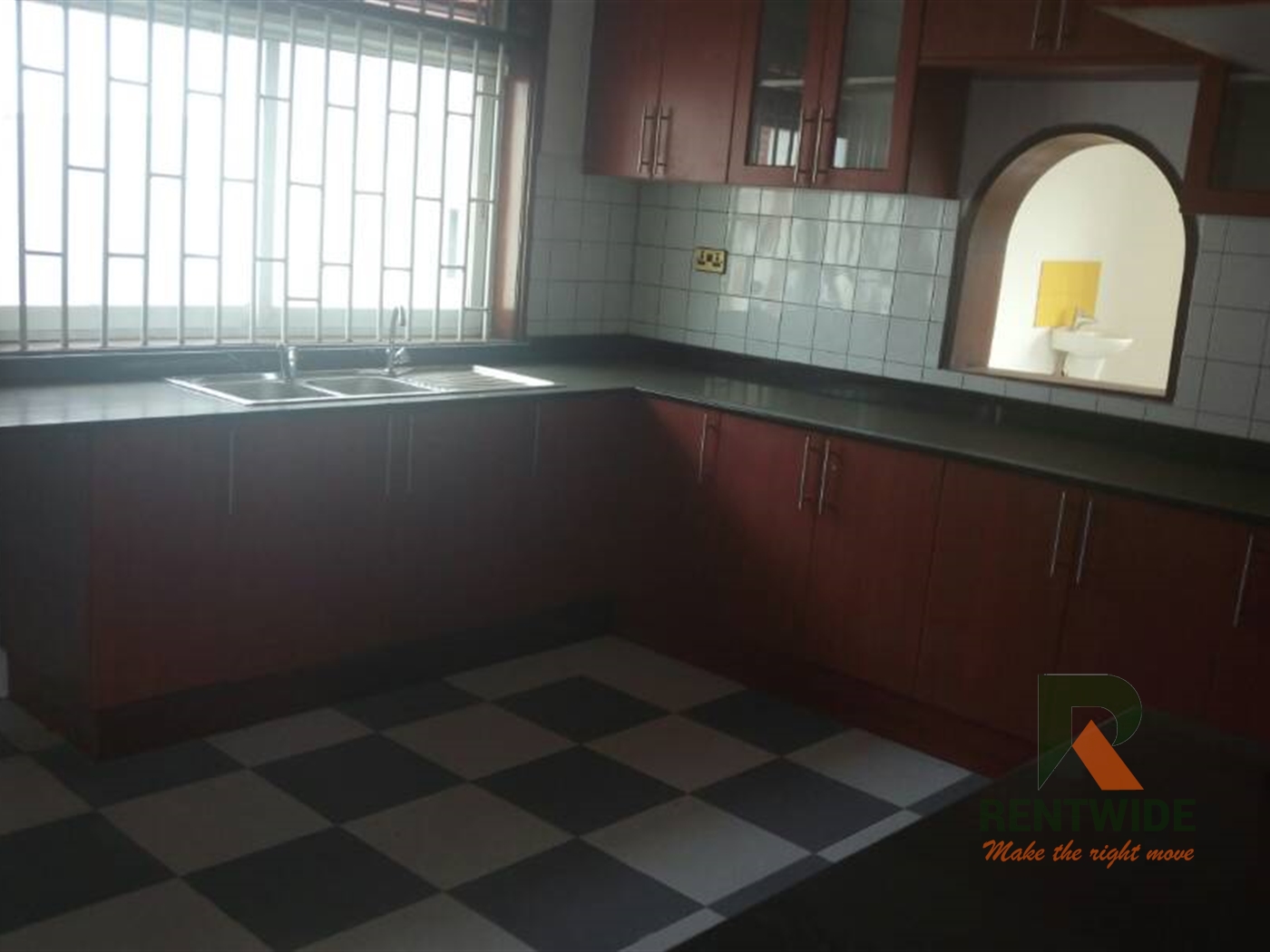 Duplex for rent in Muyenga Kampala