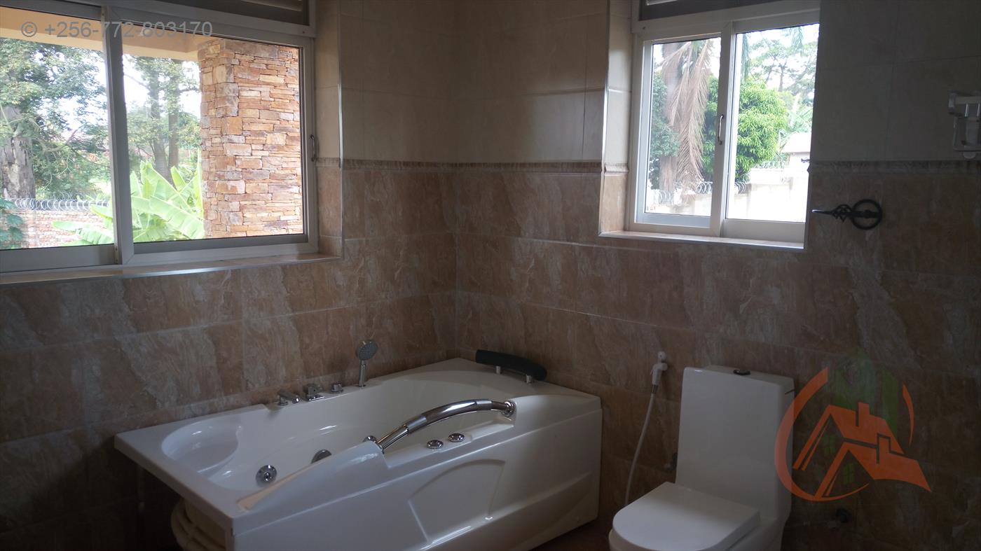 Maisonette for rent in Munyonyo Kampala