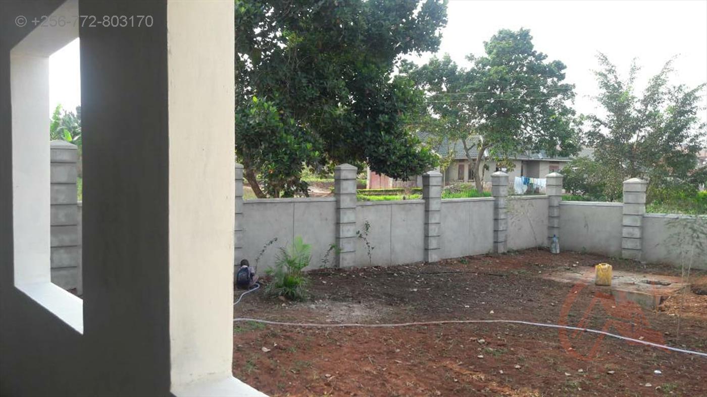 Bungalow for sale in Gayaza Wakiso