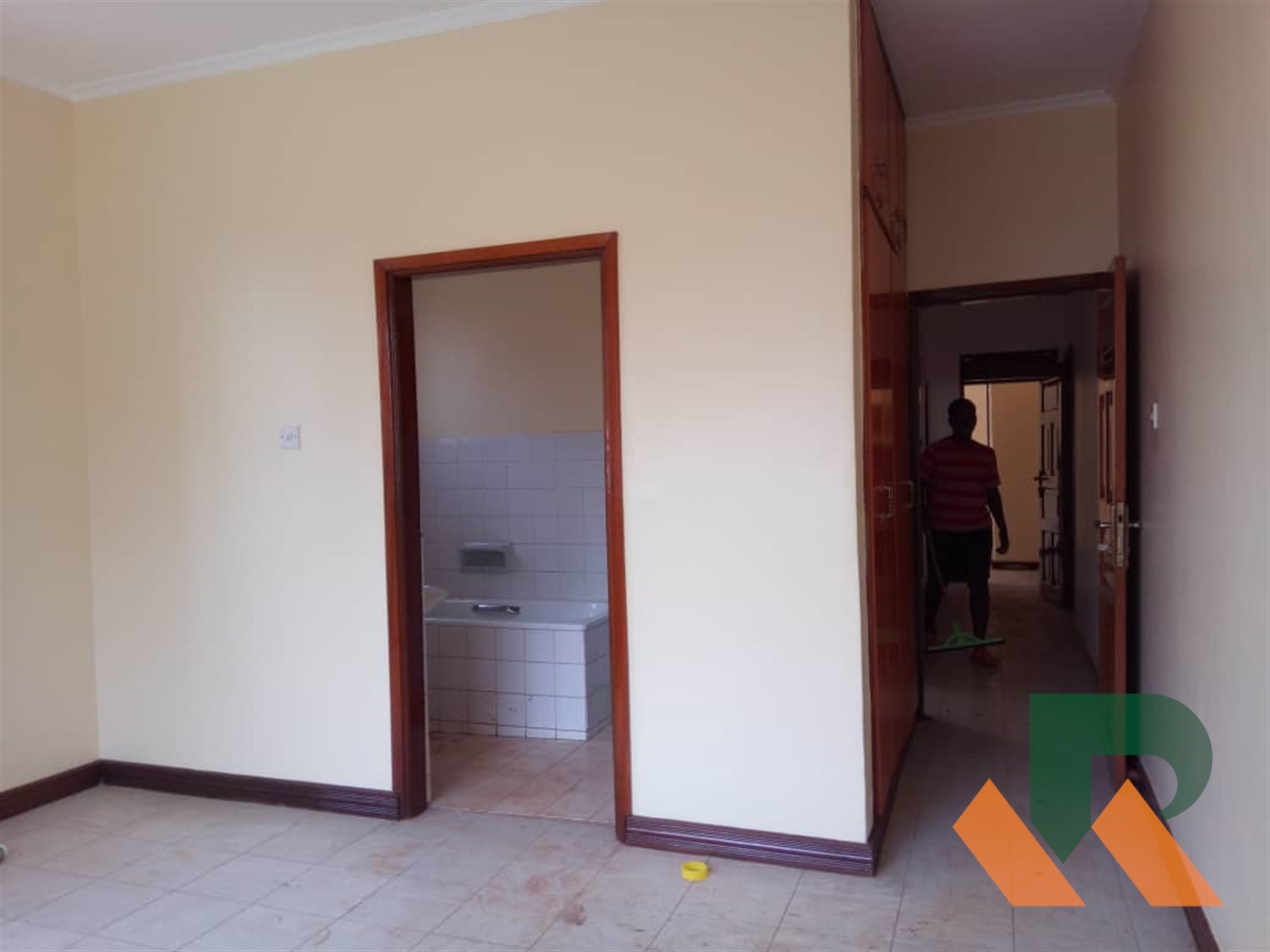 Bungalow for rent in Muyenga Kampala