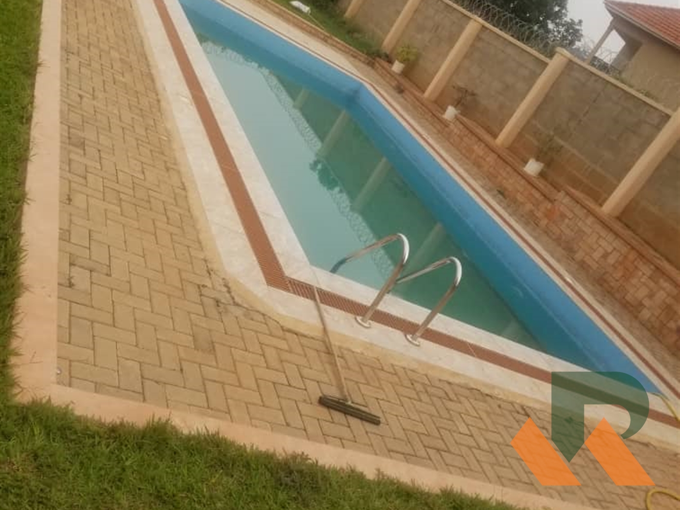 Maisonette for sale in Bbunga Kampala