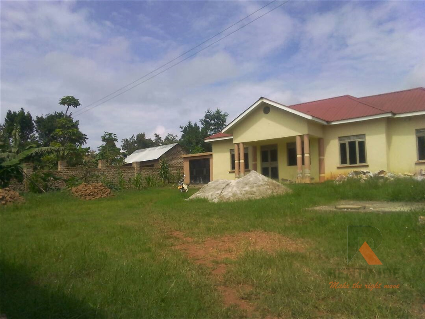 Bungalow for sale in Kubbiri Mukono